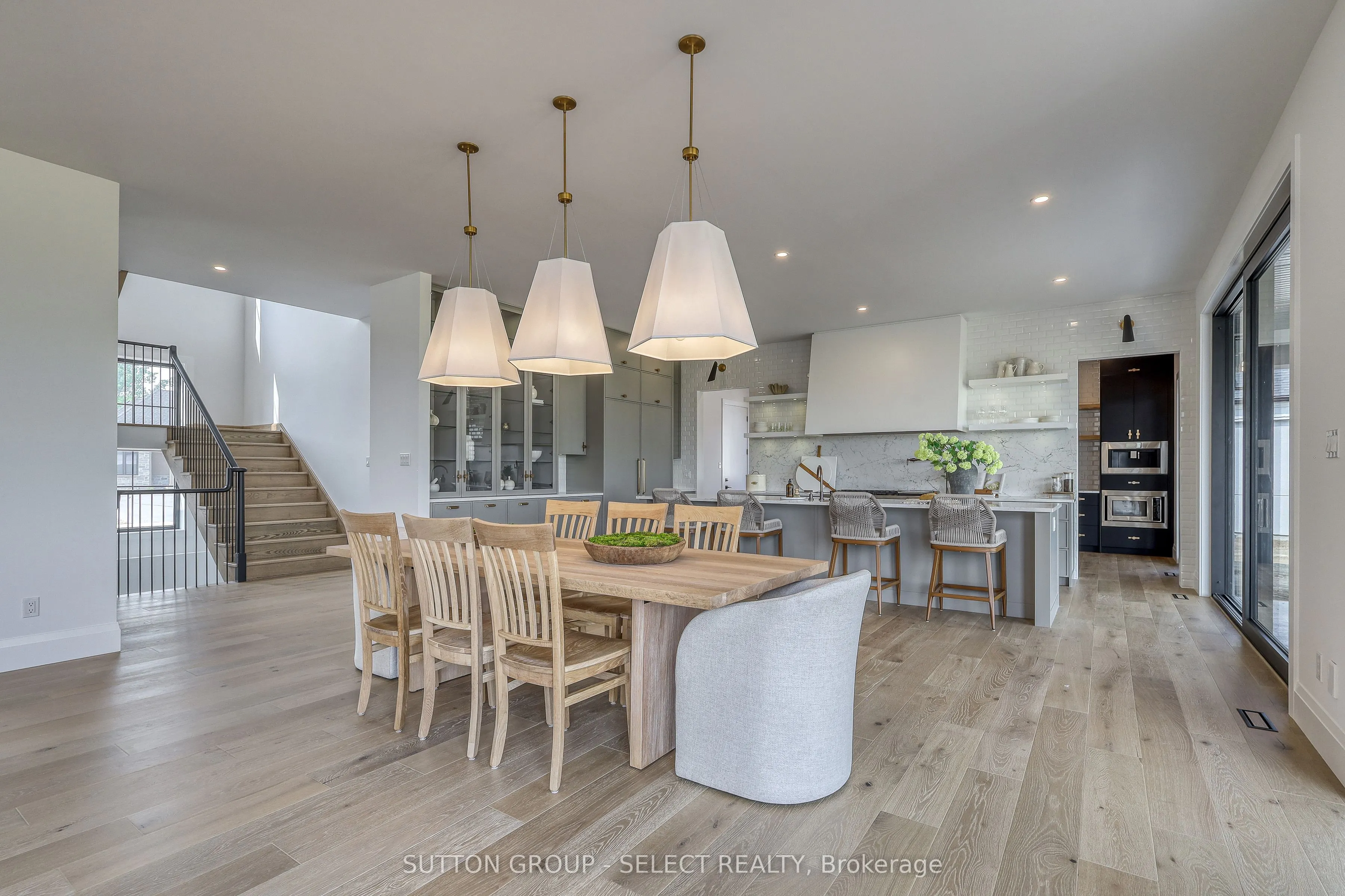 169 Edgewater Boulevard