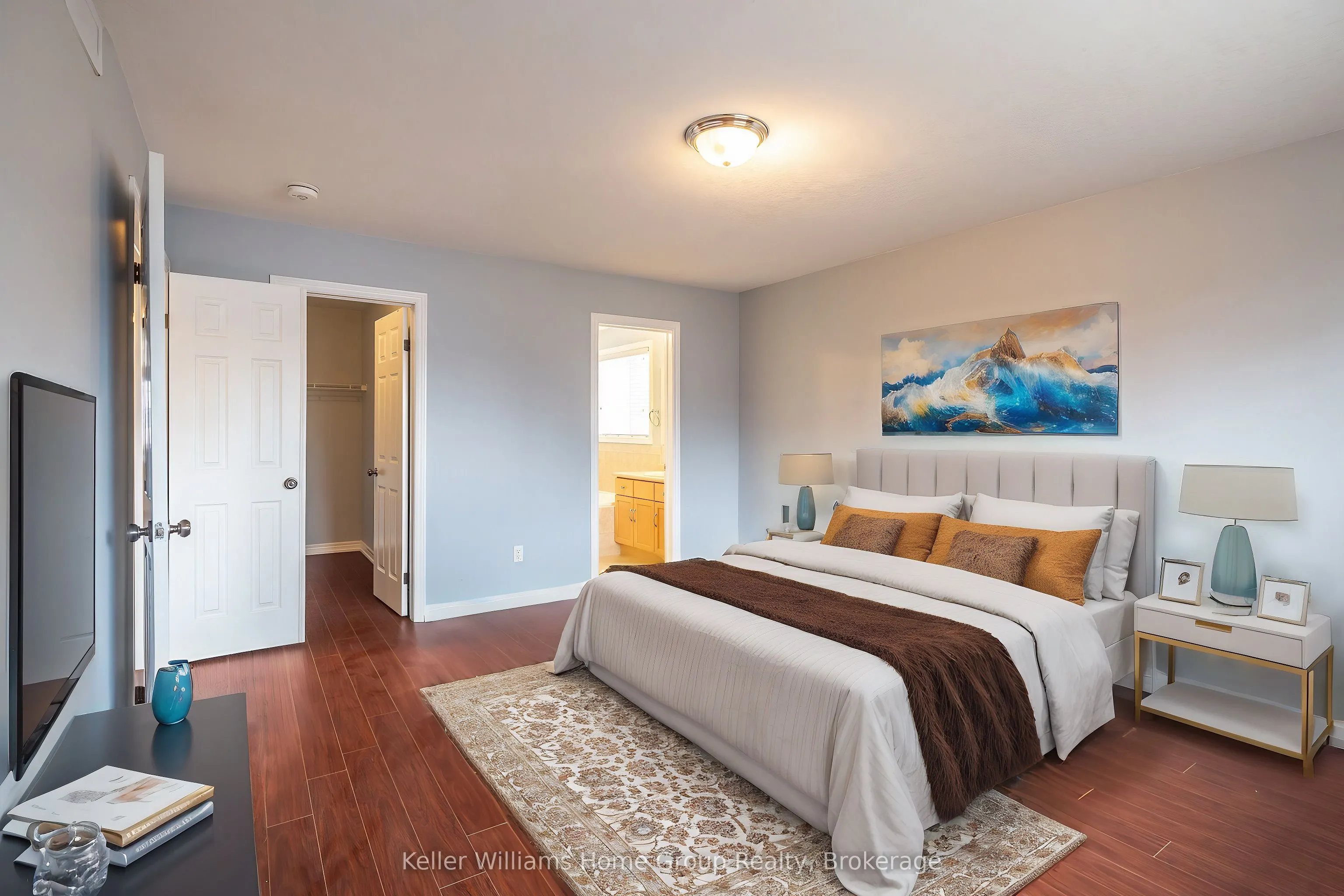 4 CLAIRFIELDS Drive W