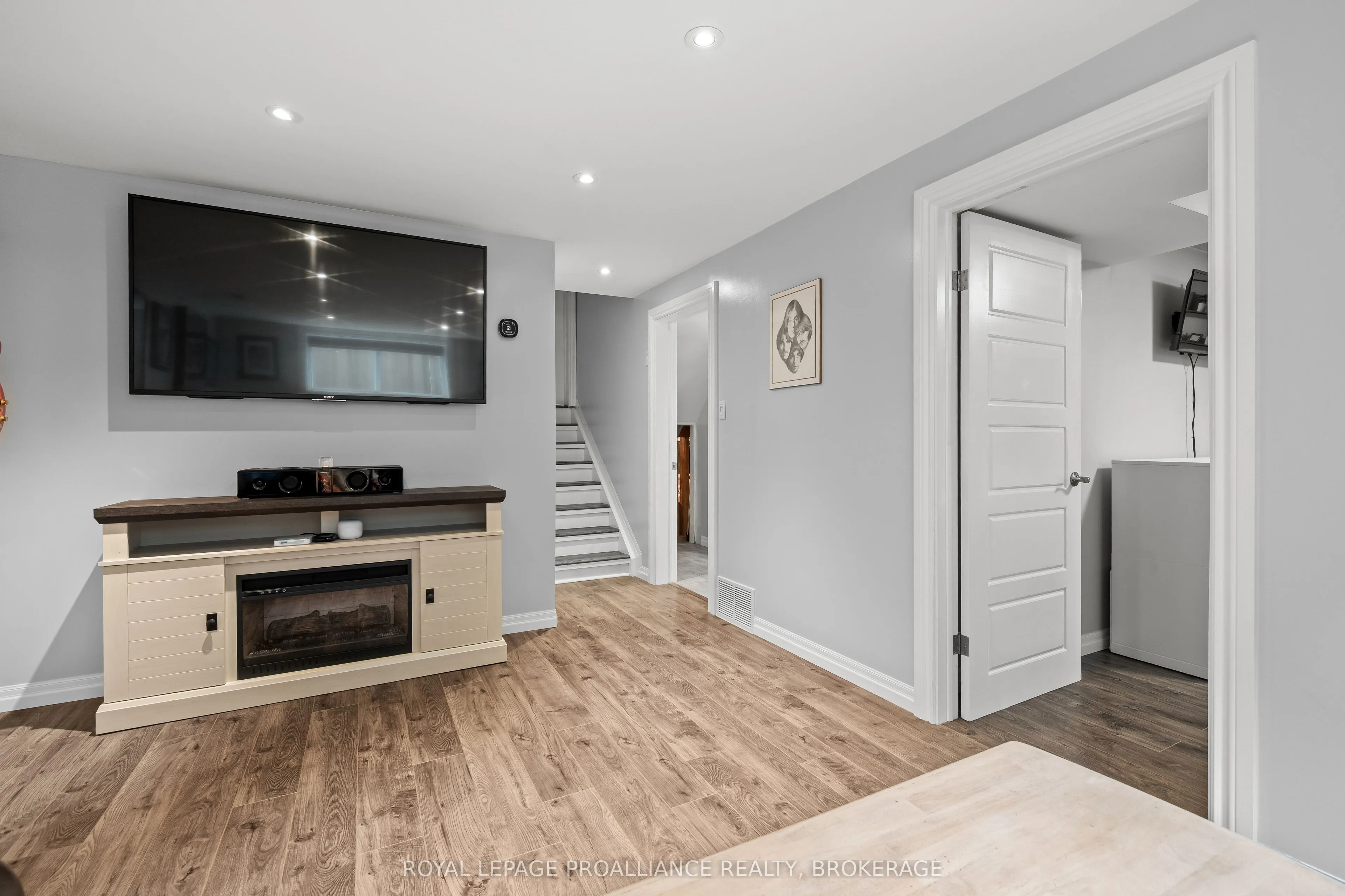 228 Glengarry Road