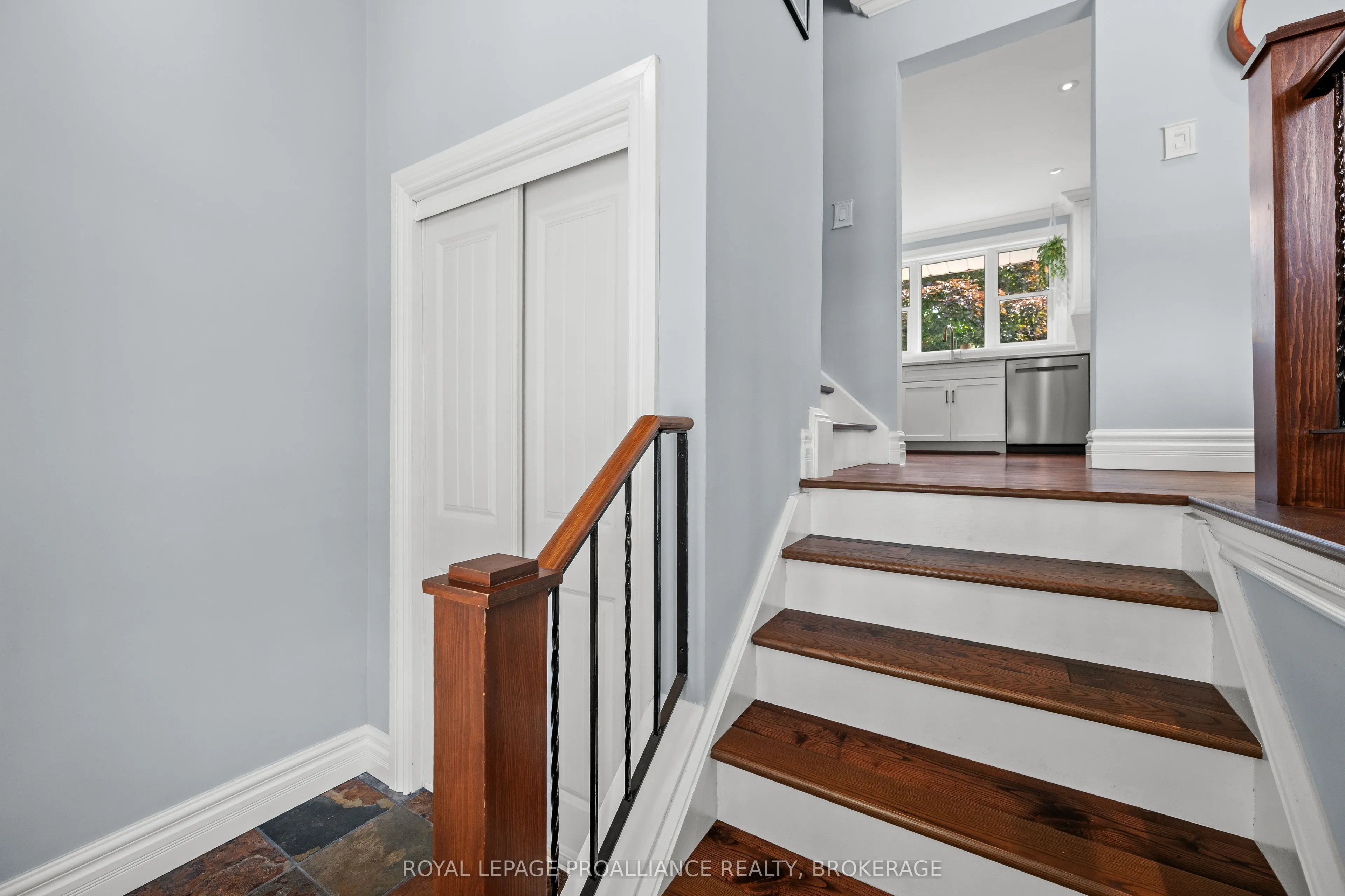 228 Glengarry Road