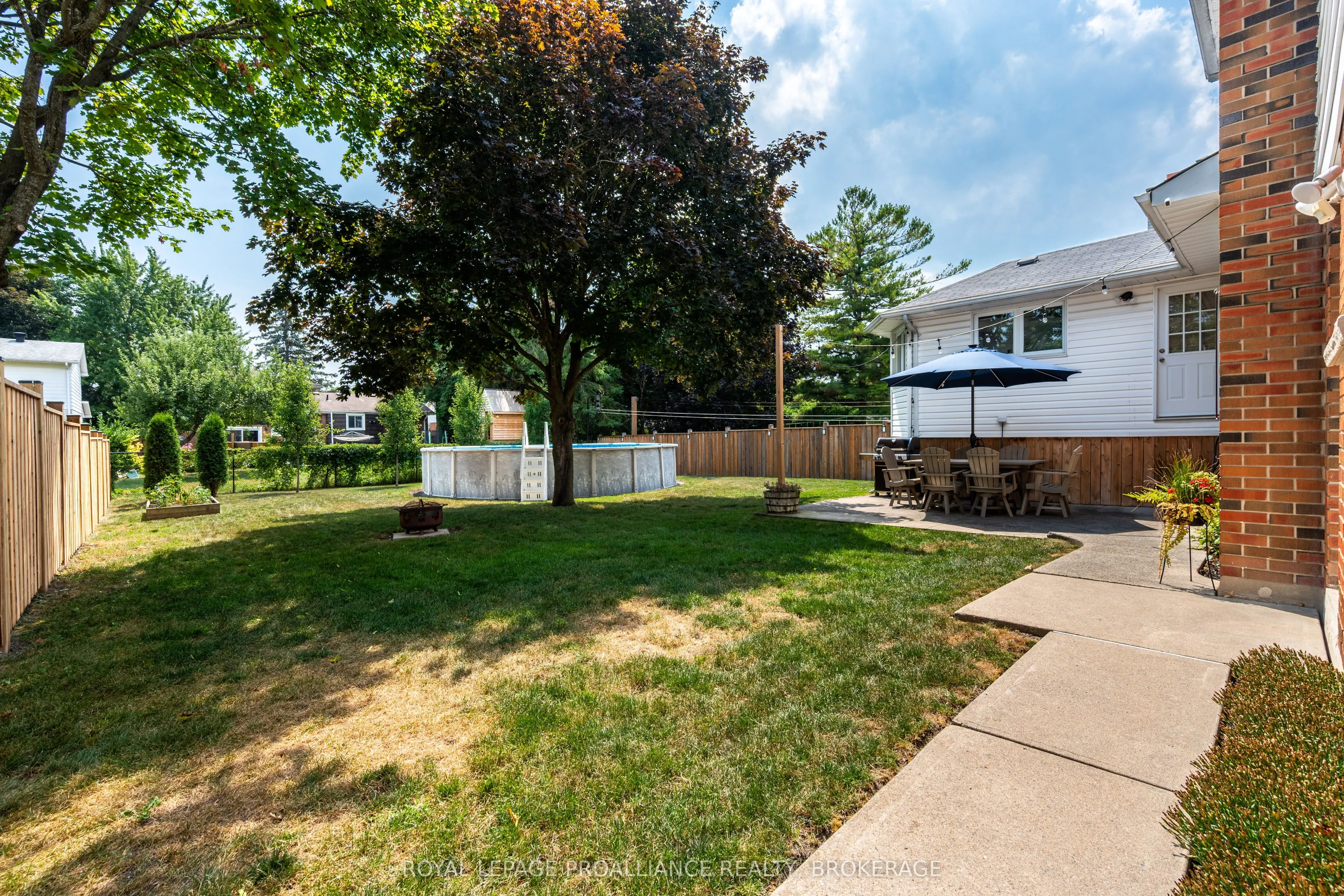 228 Glengarry Road