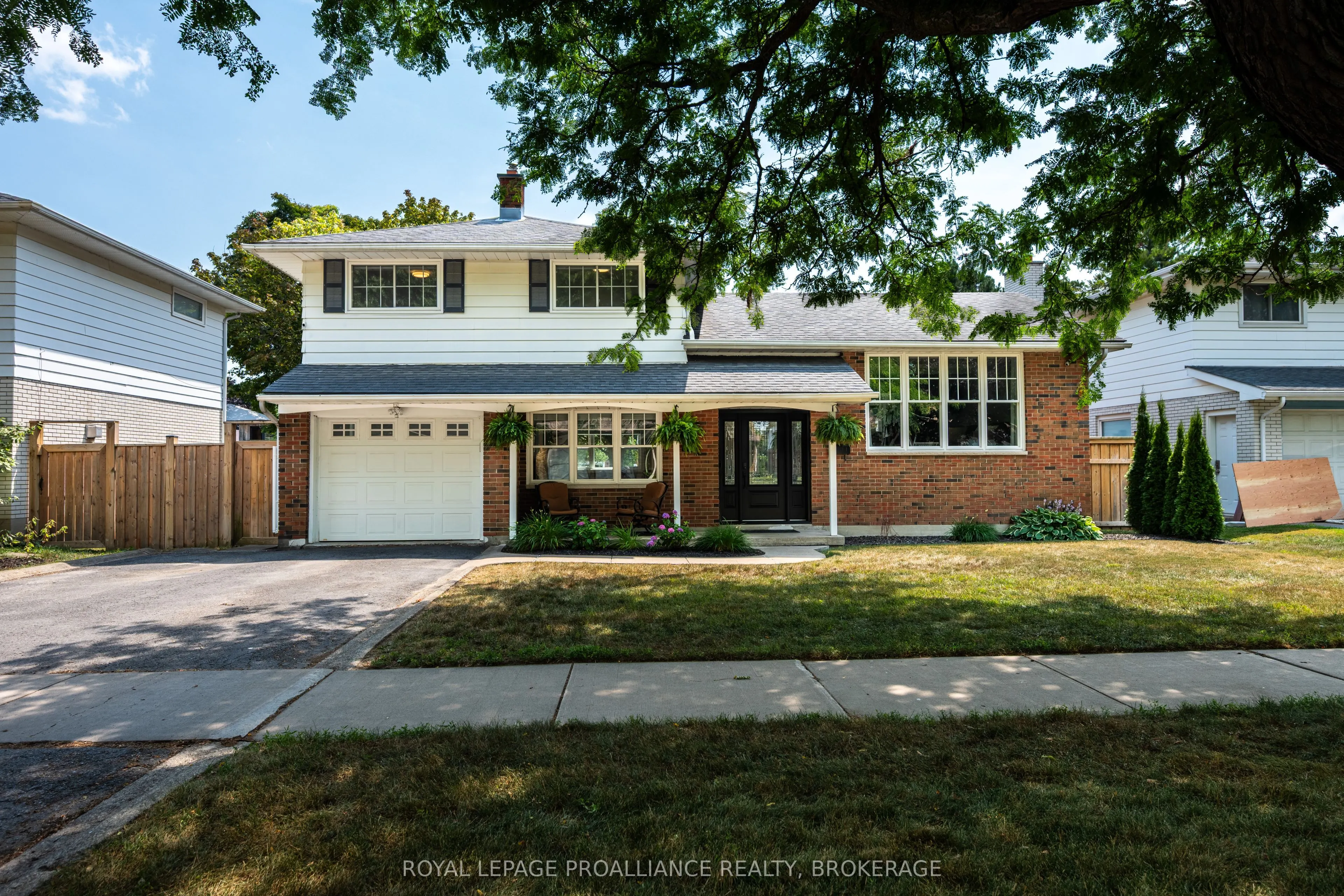 228 Glengarry Road