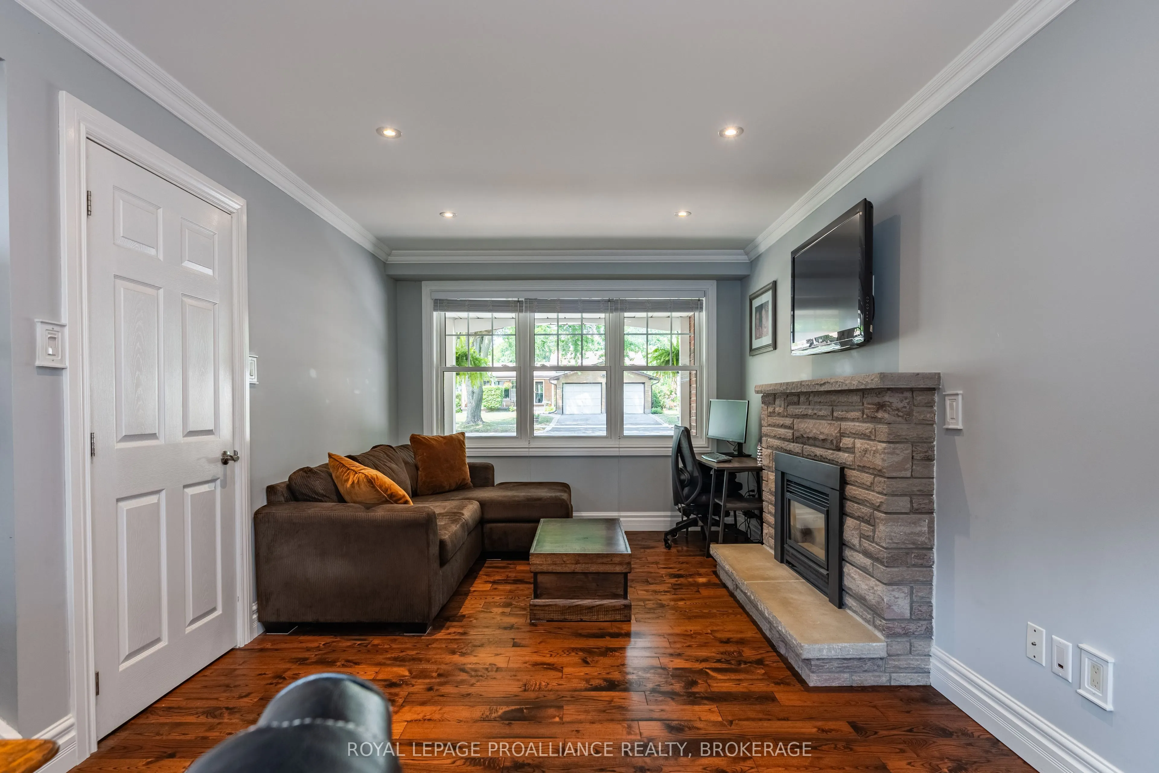 228 Glengarry Road