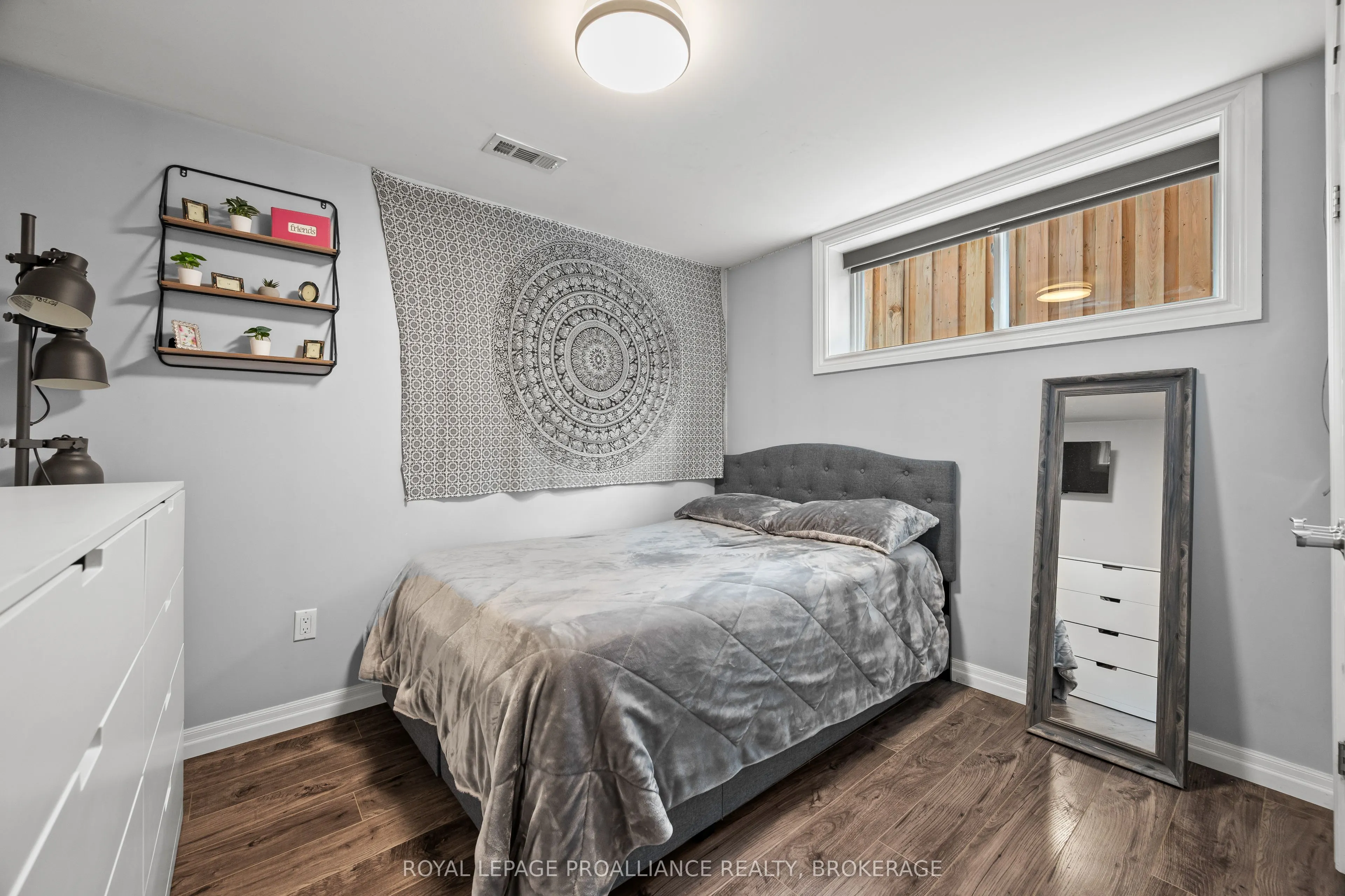 228 Glengarry Road