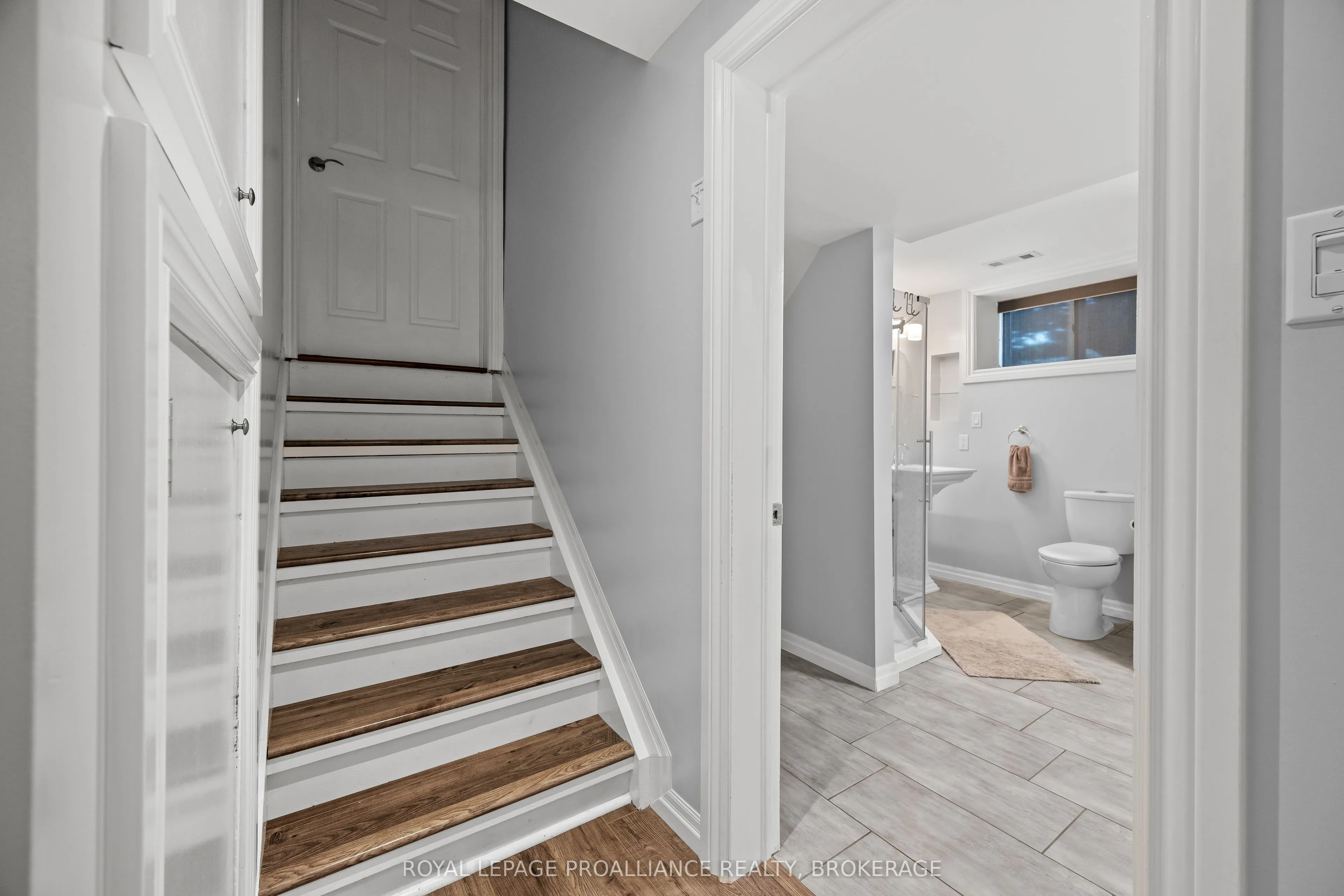 228 Glengarry Road