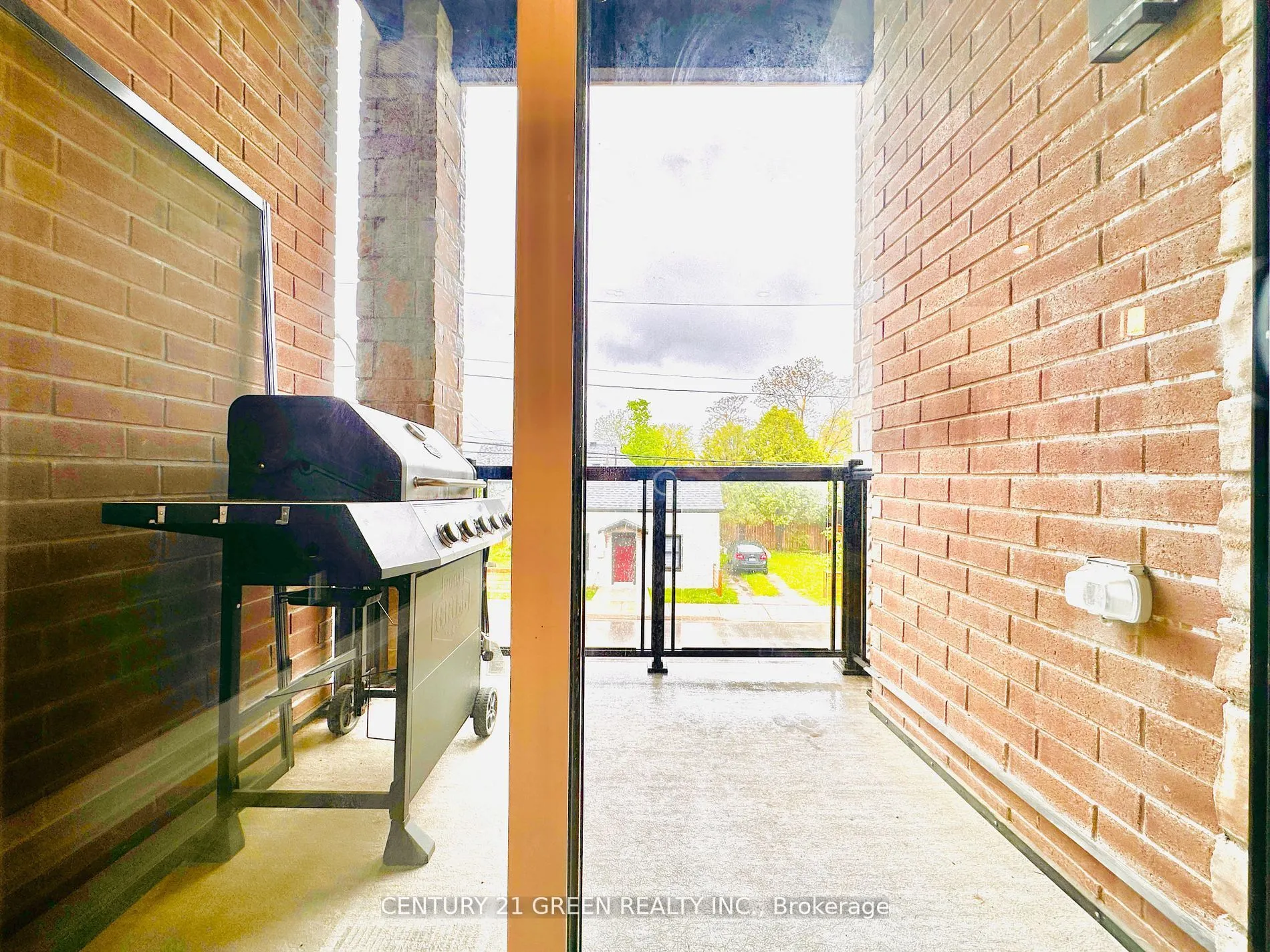 3 SPRING Street