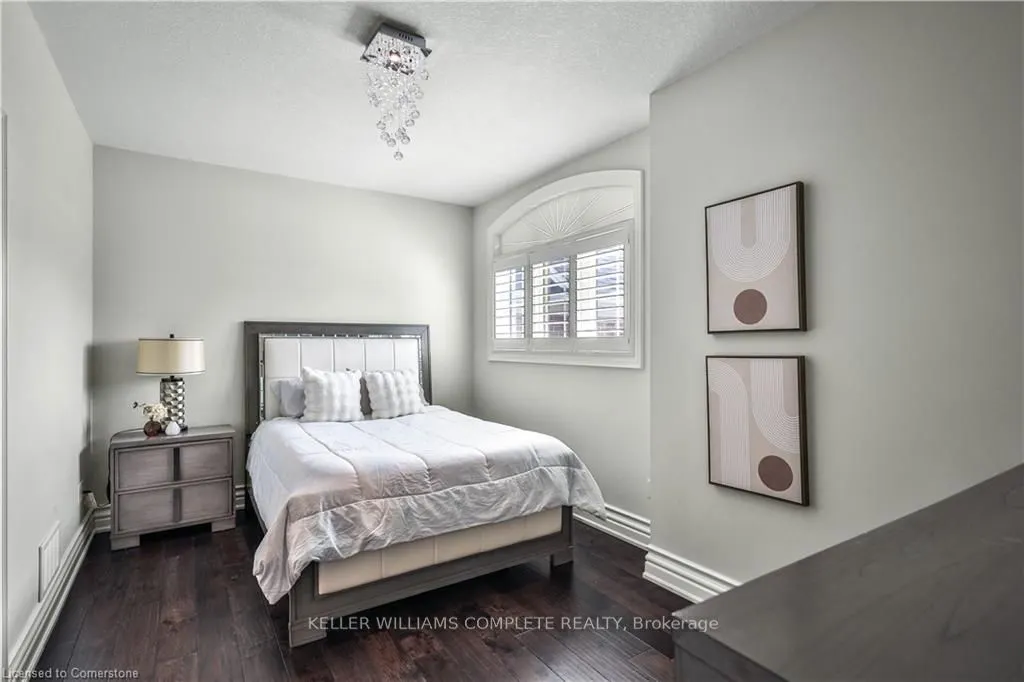 220 Moorland Crescent
