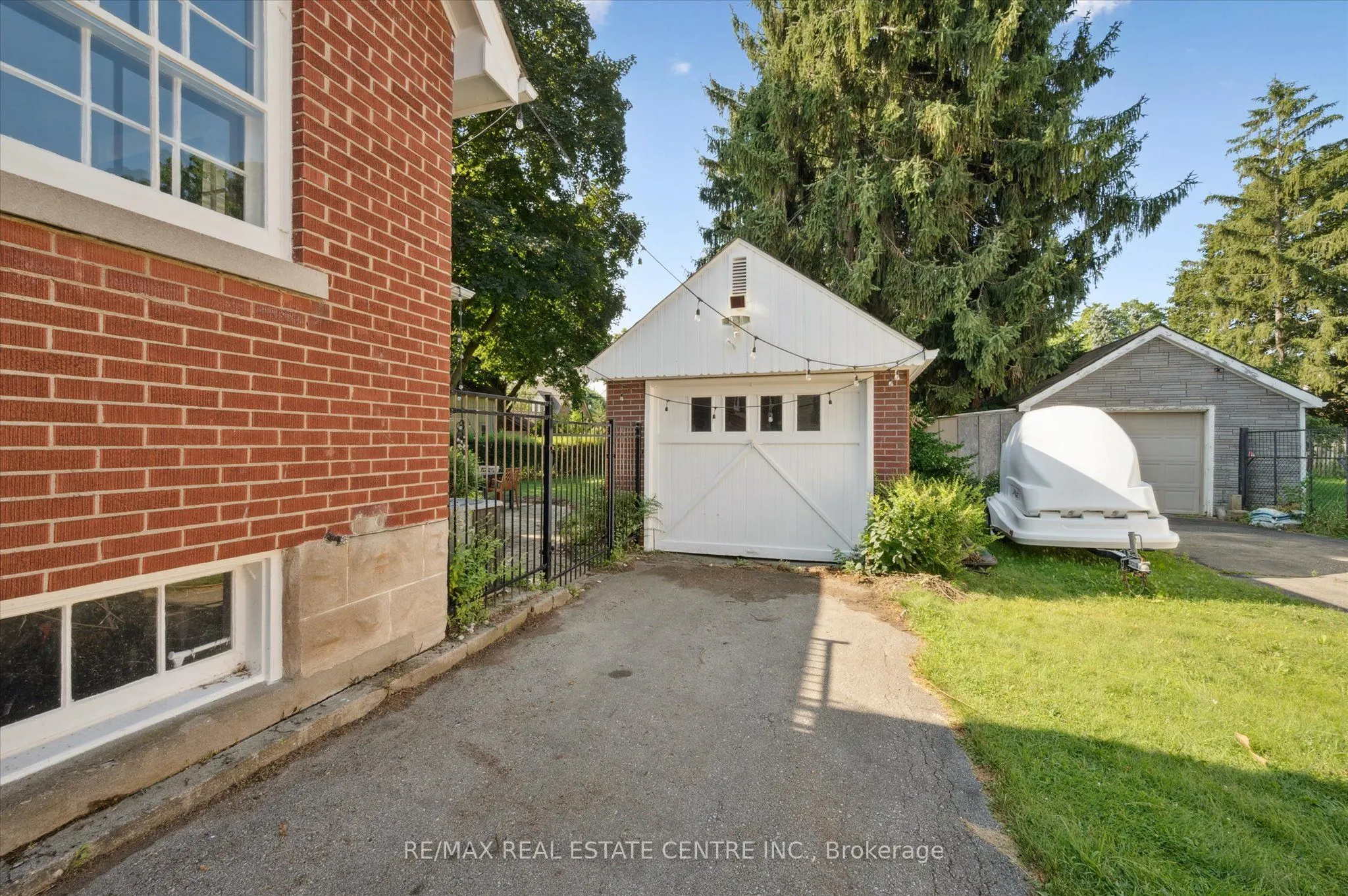 29 POLLOCK Avenue