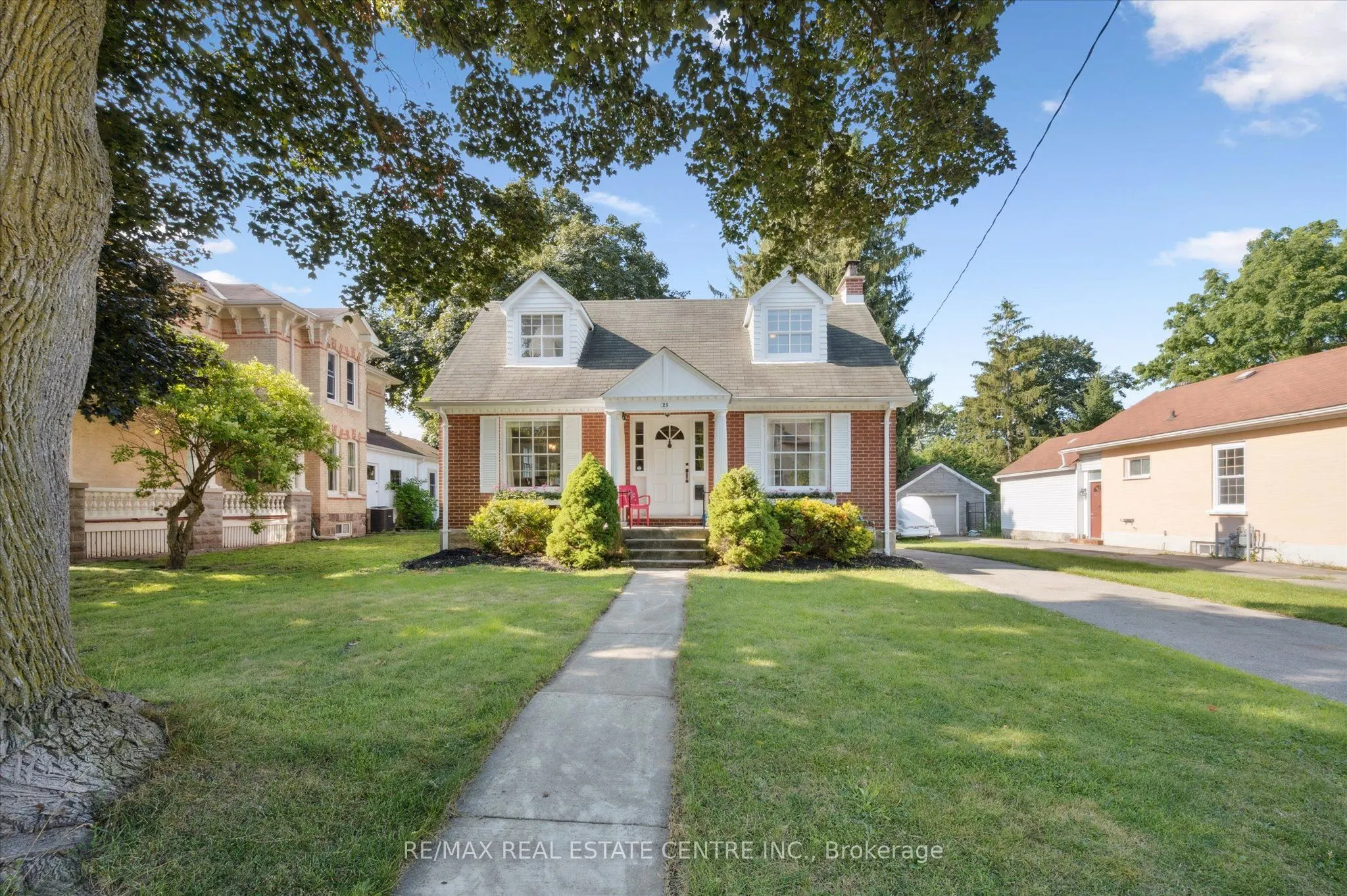 29 POLLOCK Avenue