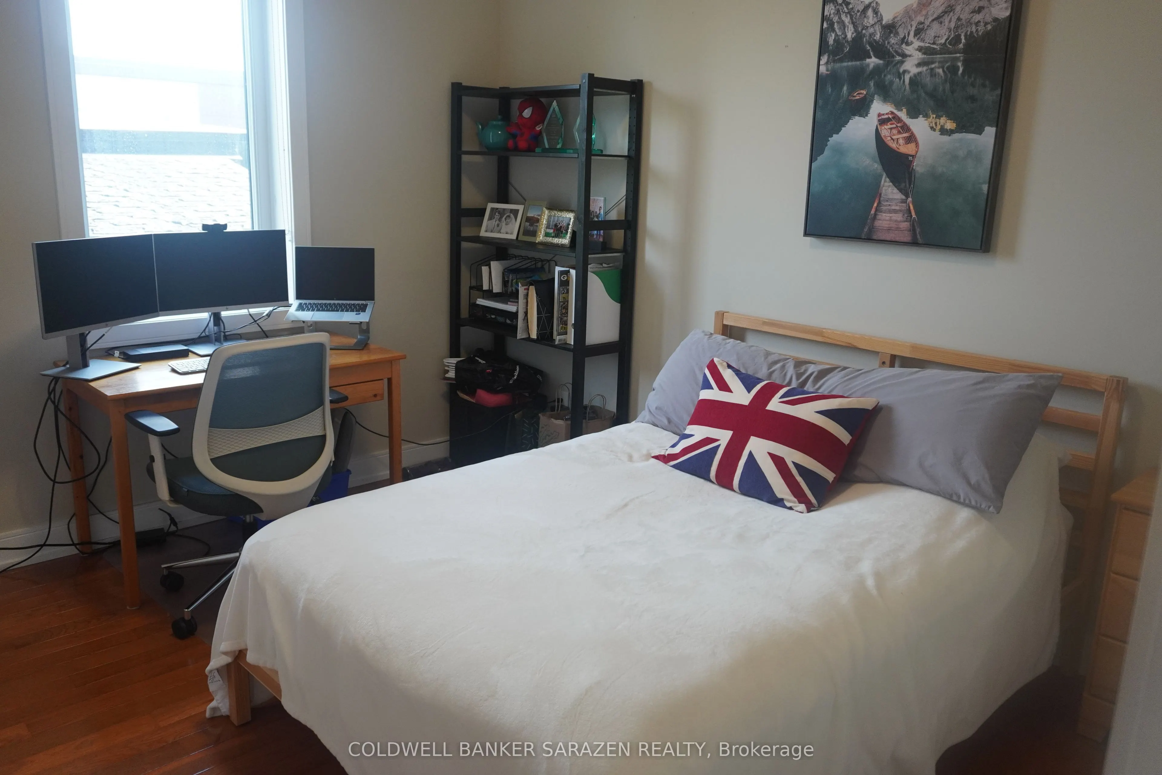 7 Monk Street, #8