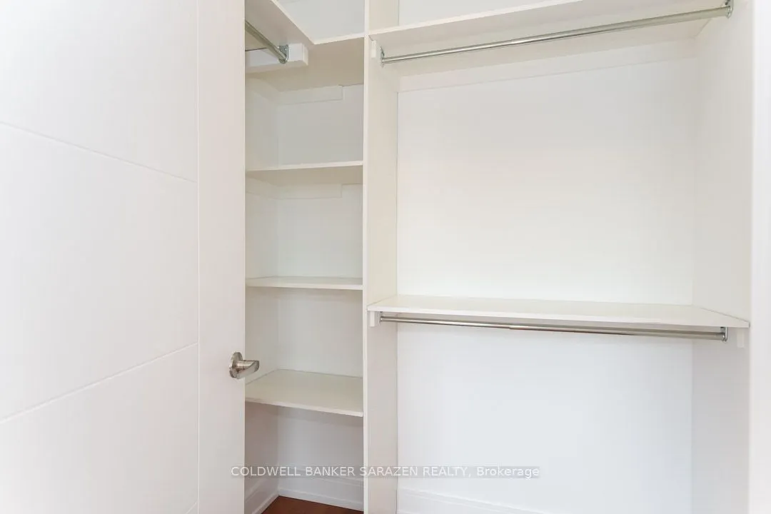 7 Monk Street, #8