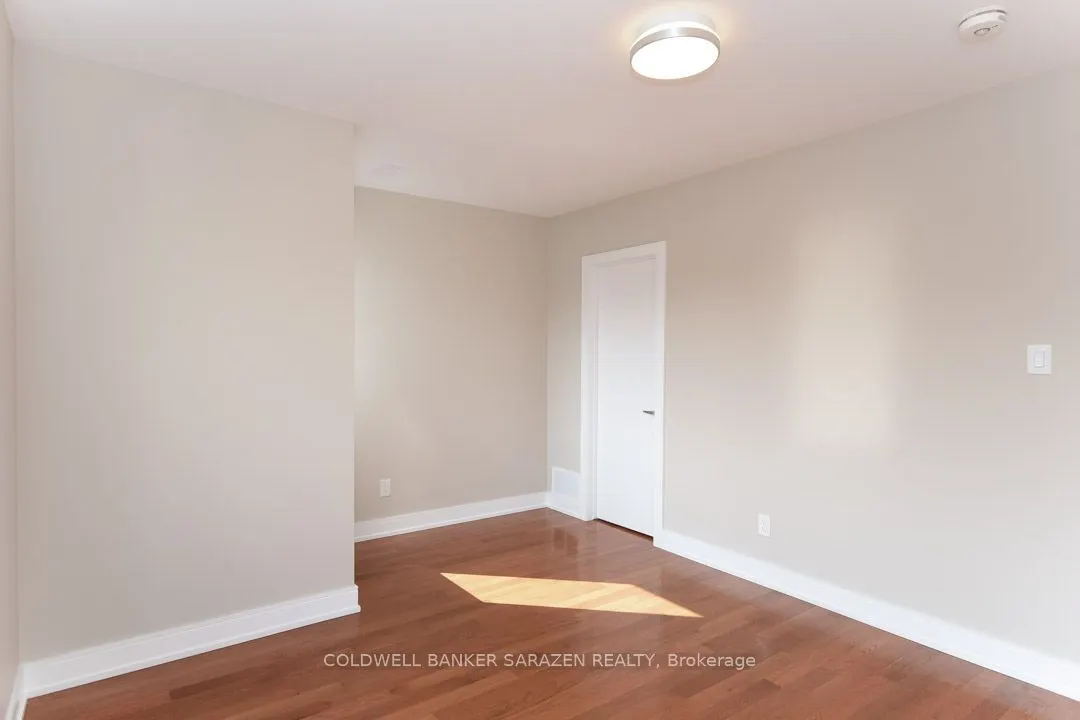 7 Monk Street, #8