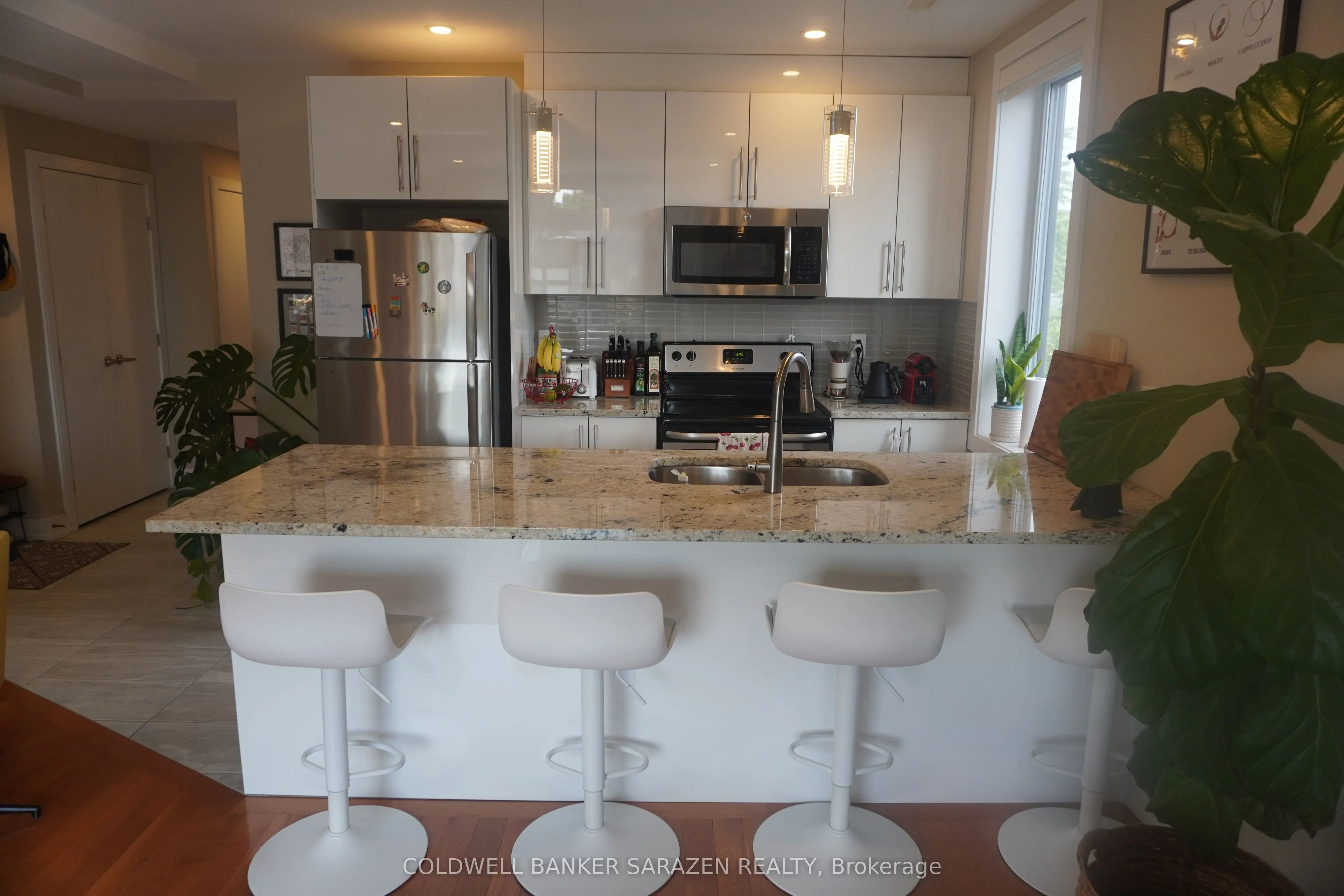 7 Monk Street, #8