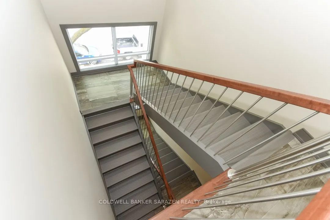 7 Monk Street, #8
