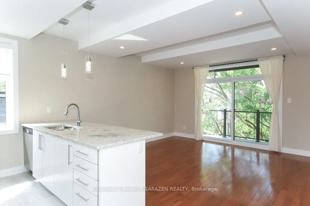 7 Monk Street, #8