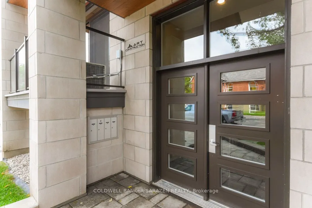 7 Monk Street, #8
