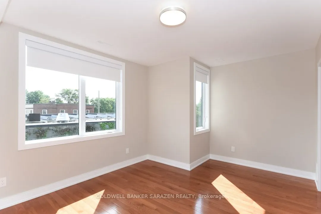 7 Monk Street, #8