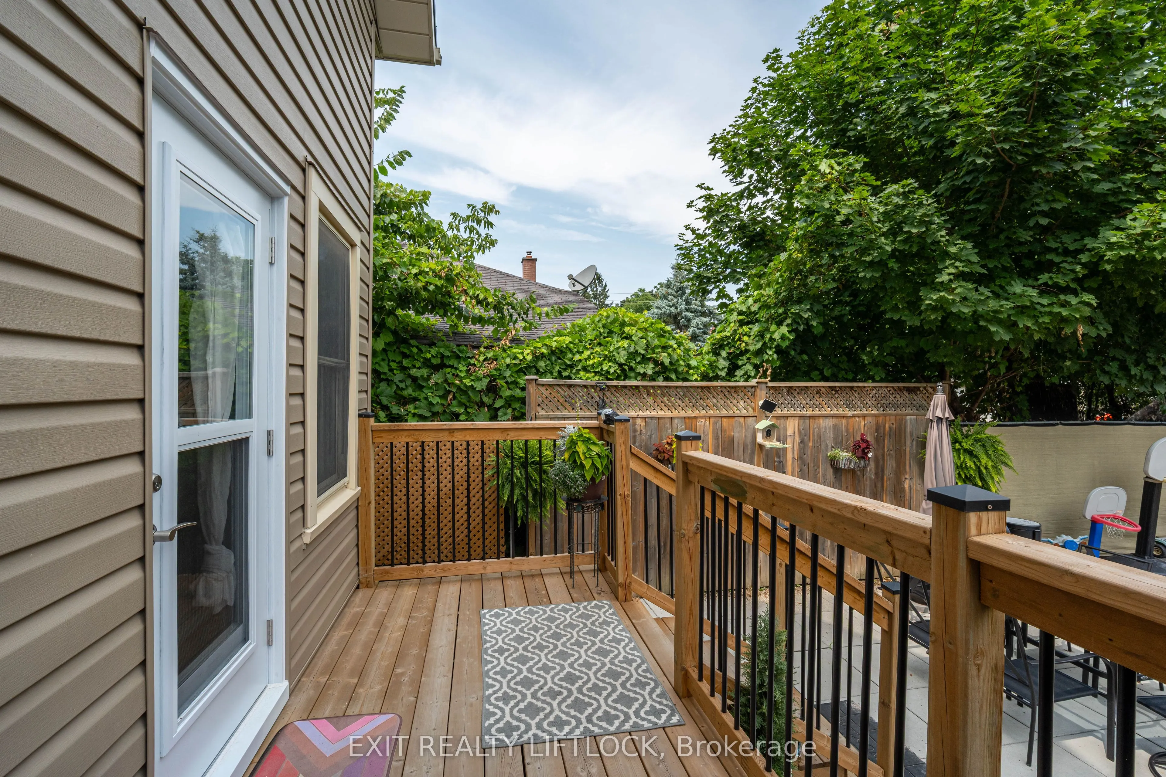 468 Cambridge Street