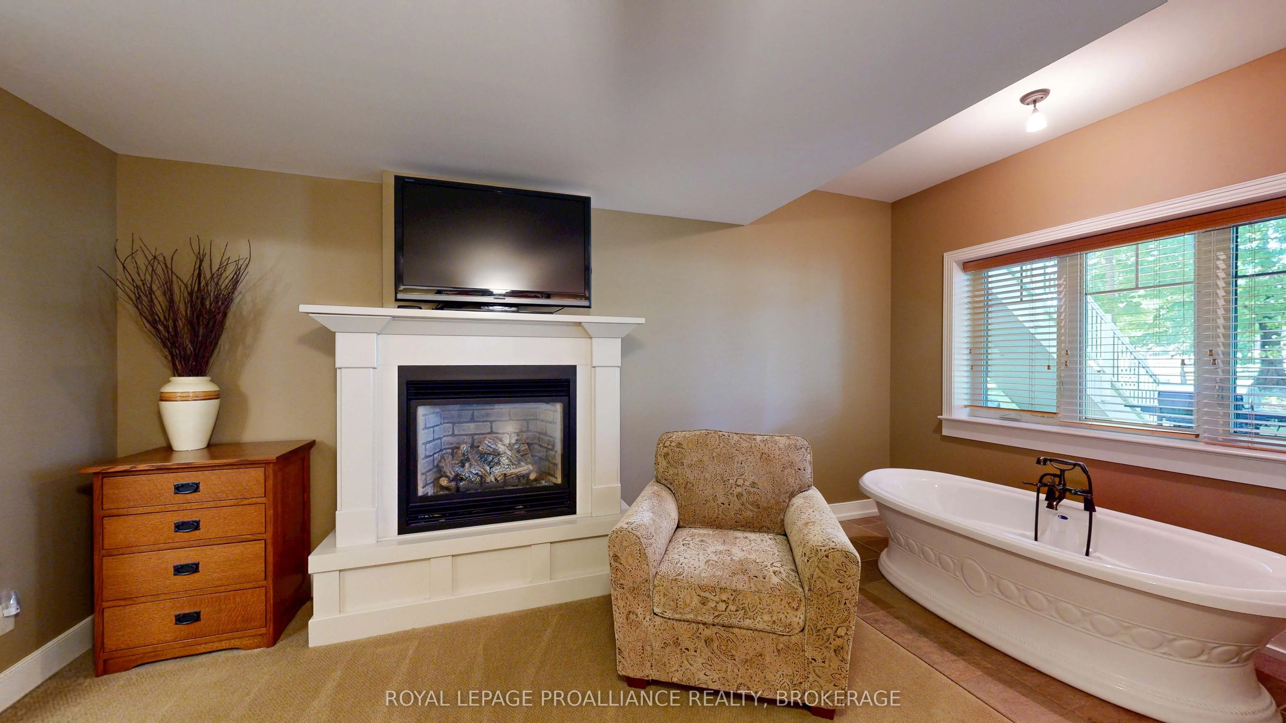 532 10th Concession Road #12-6