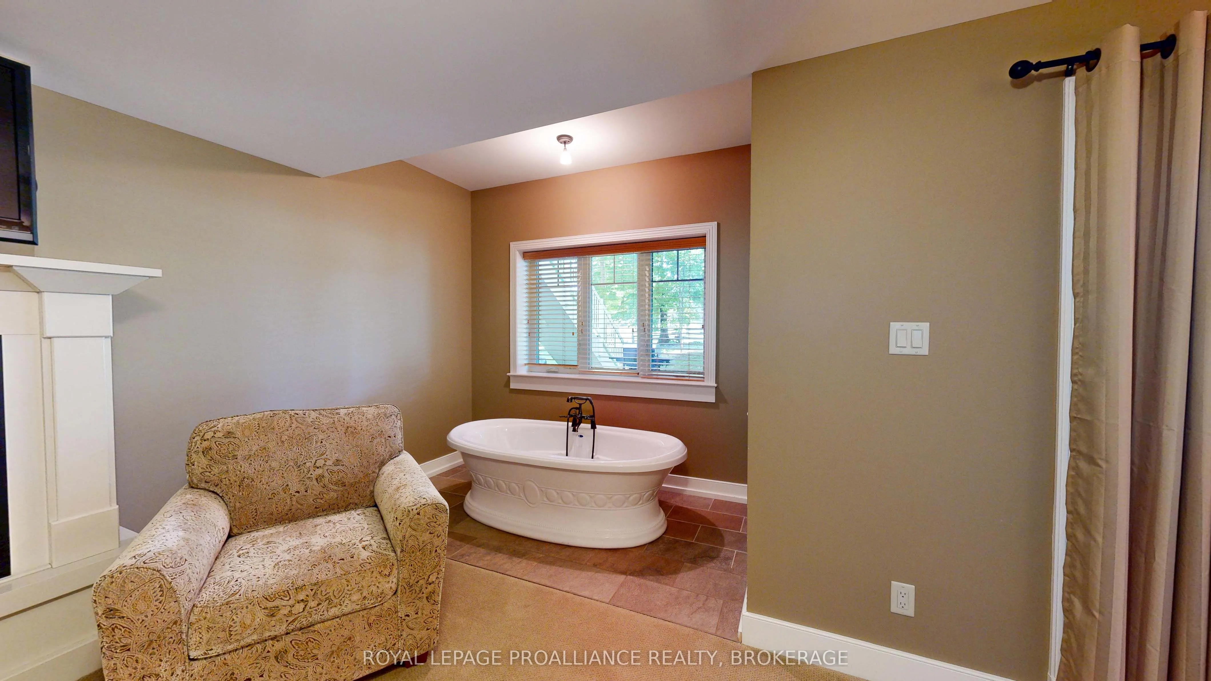 532 10th Concession Road #12-6