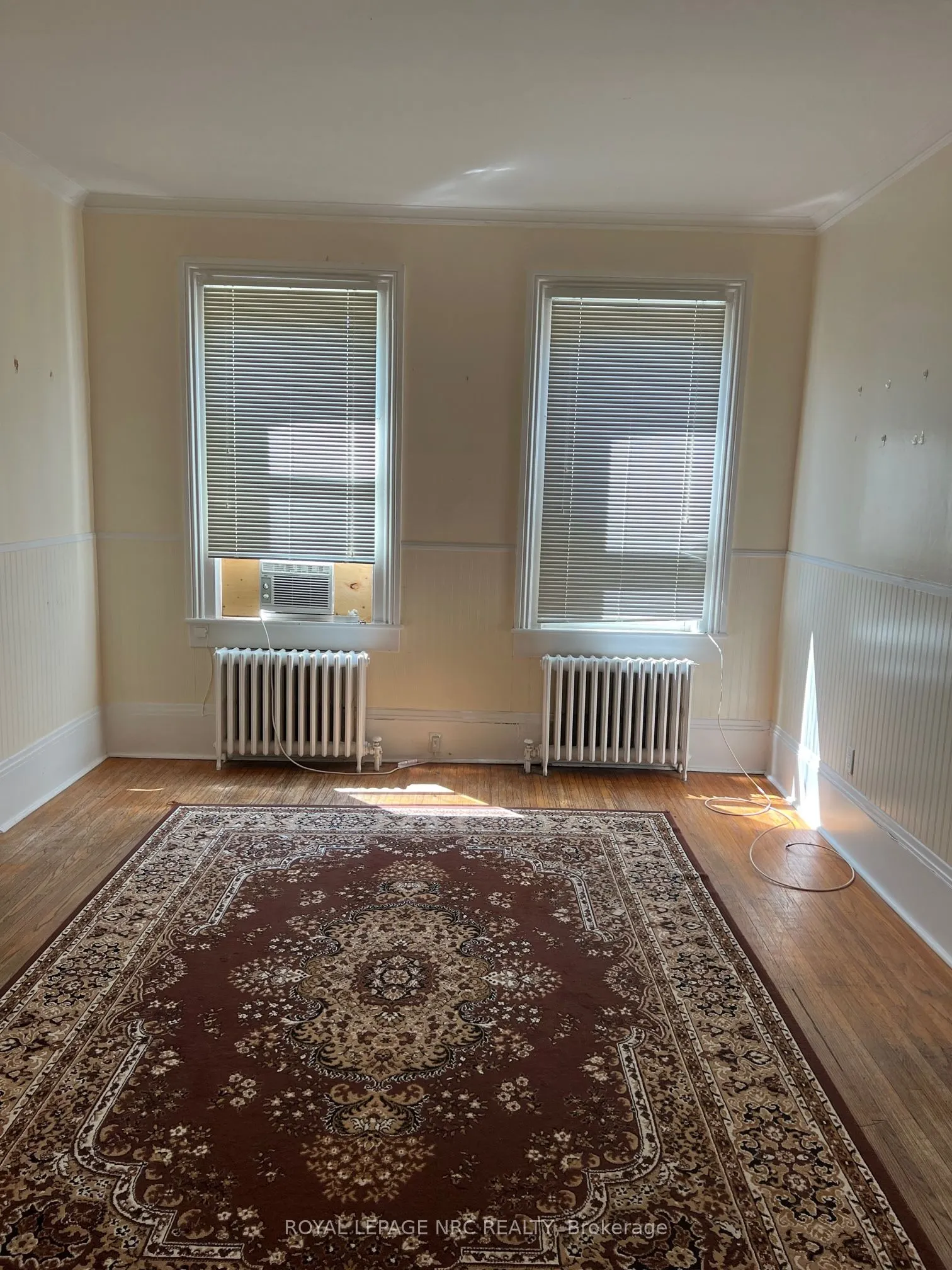33 Lake Street