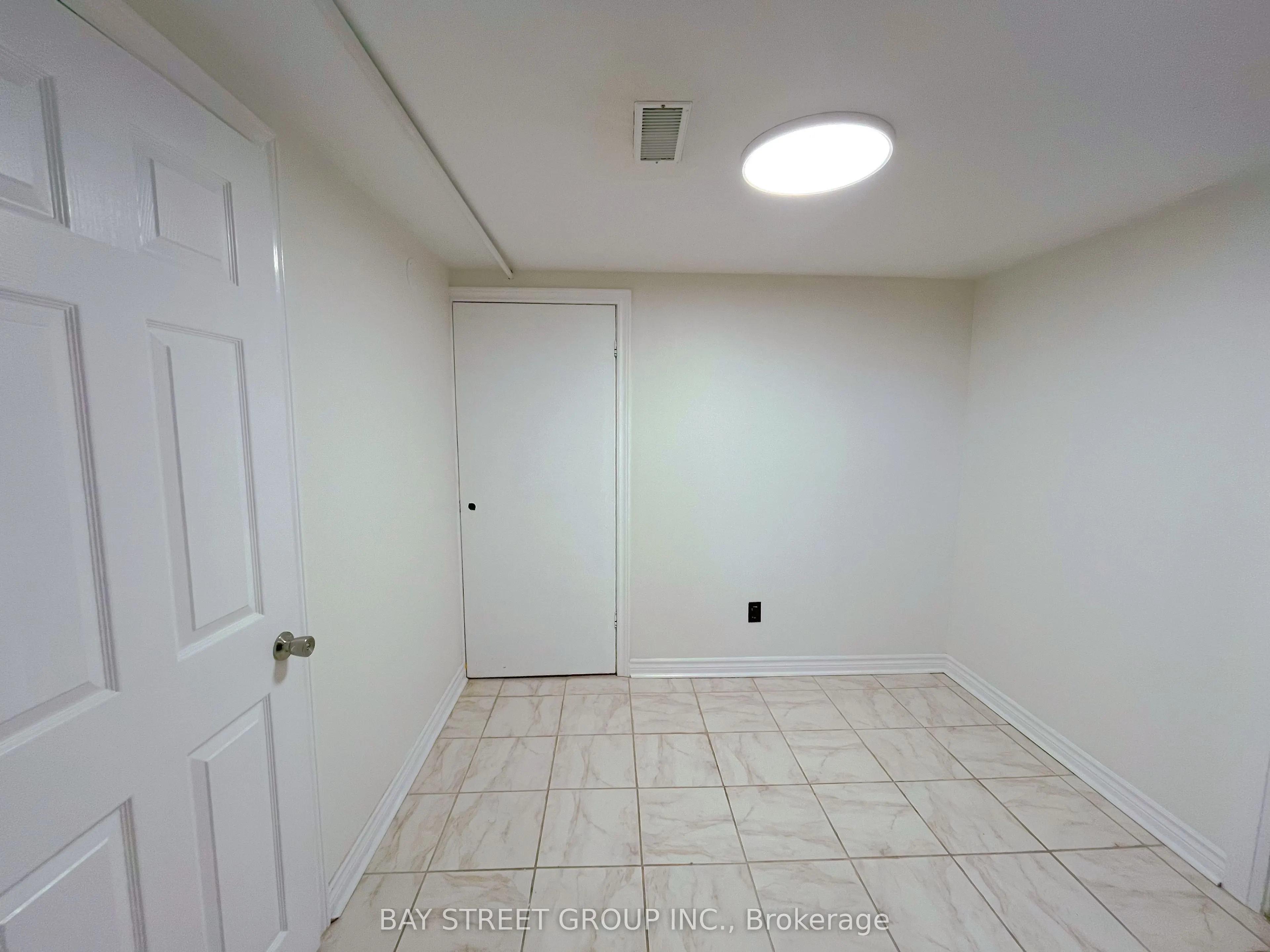 12 Wakil Drive, #Lower