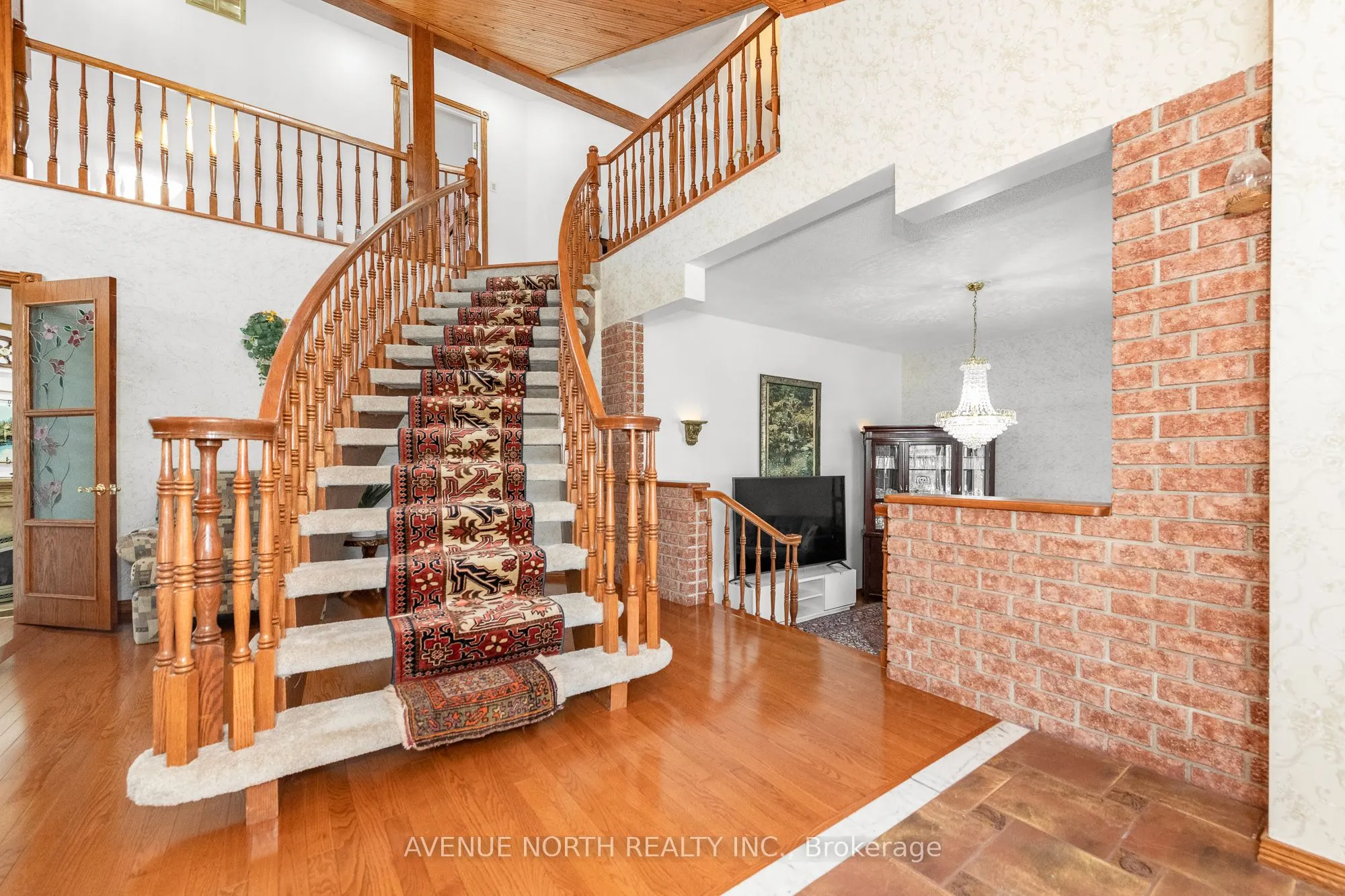 2310 RUSSLAND Road