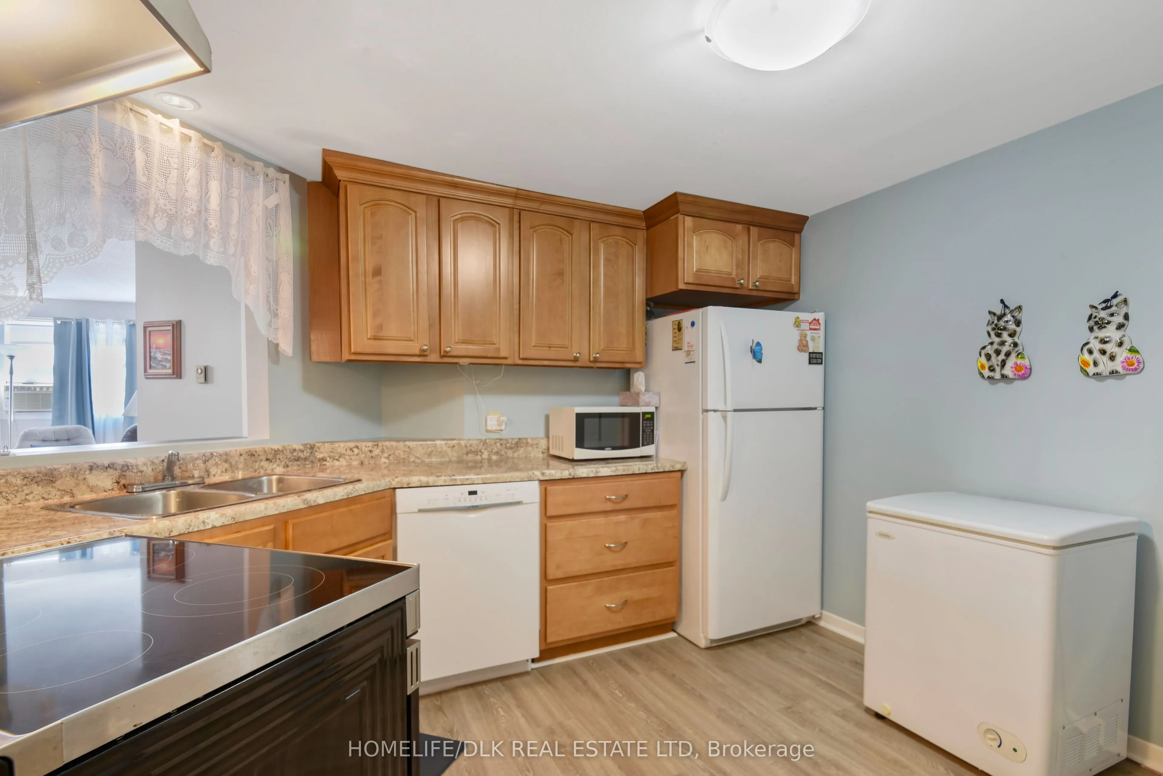274 Ormond Street E, #405