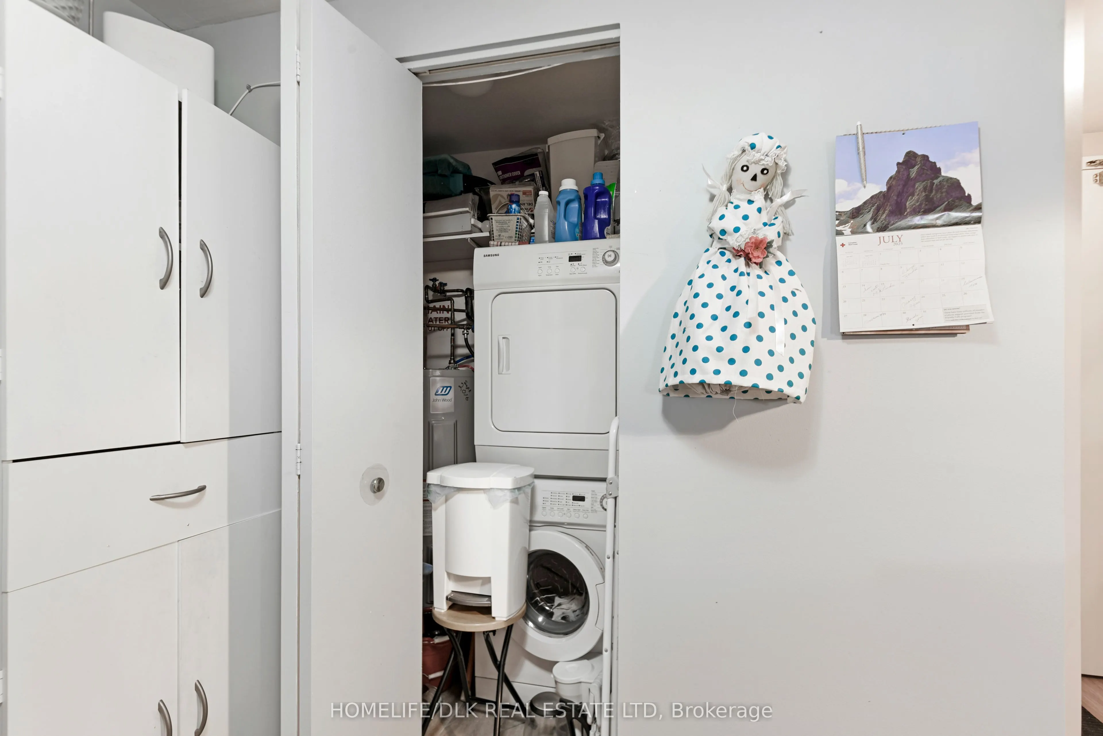 274 Ormond Street E, #405