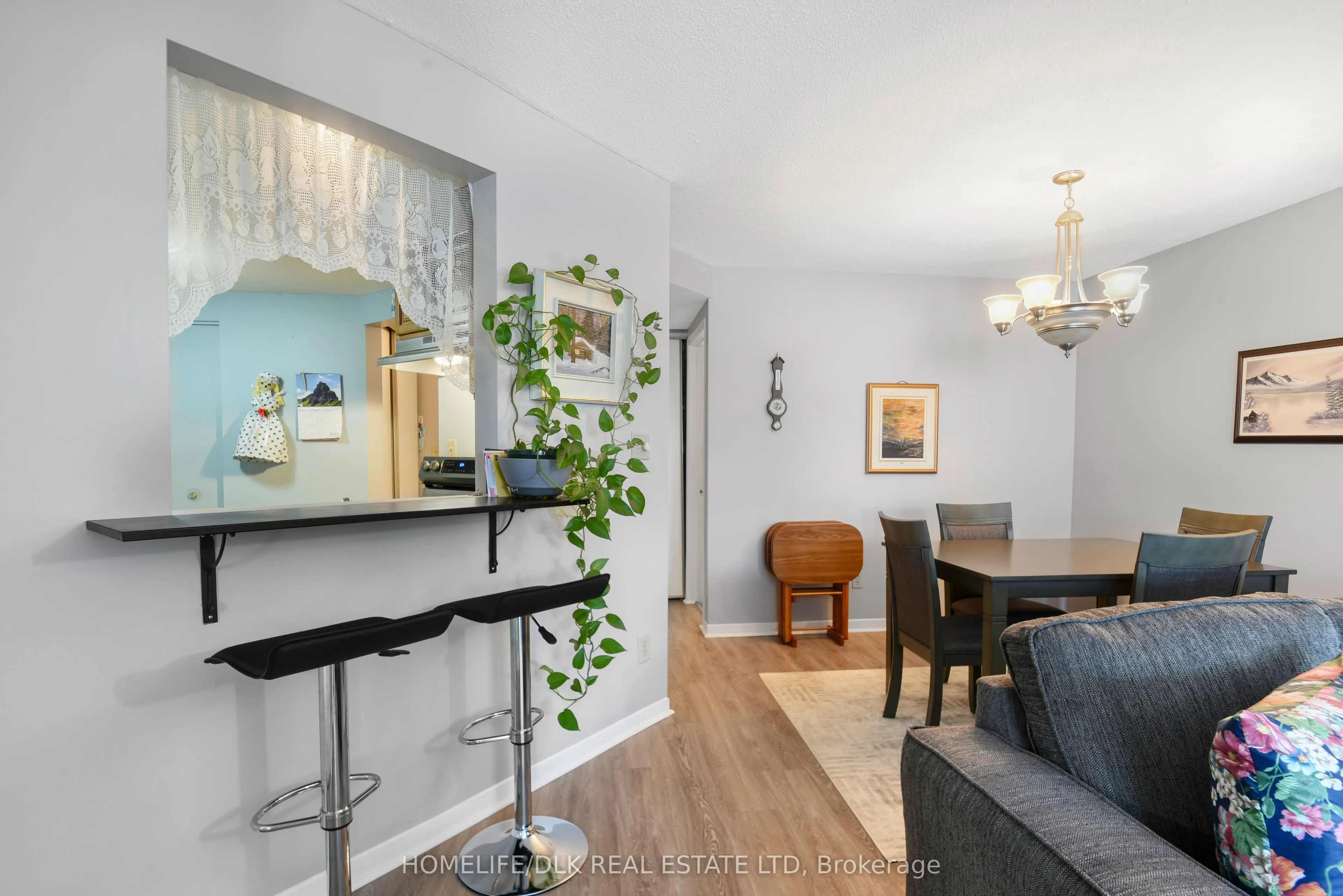 274 Ormond Street E, #405