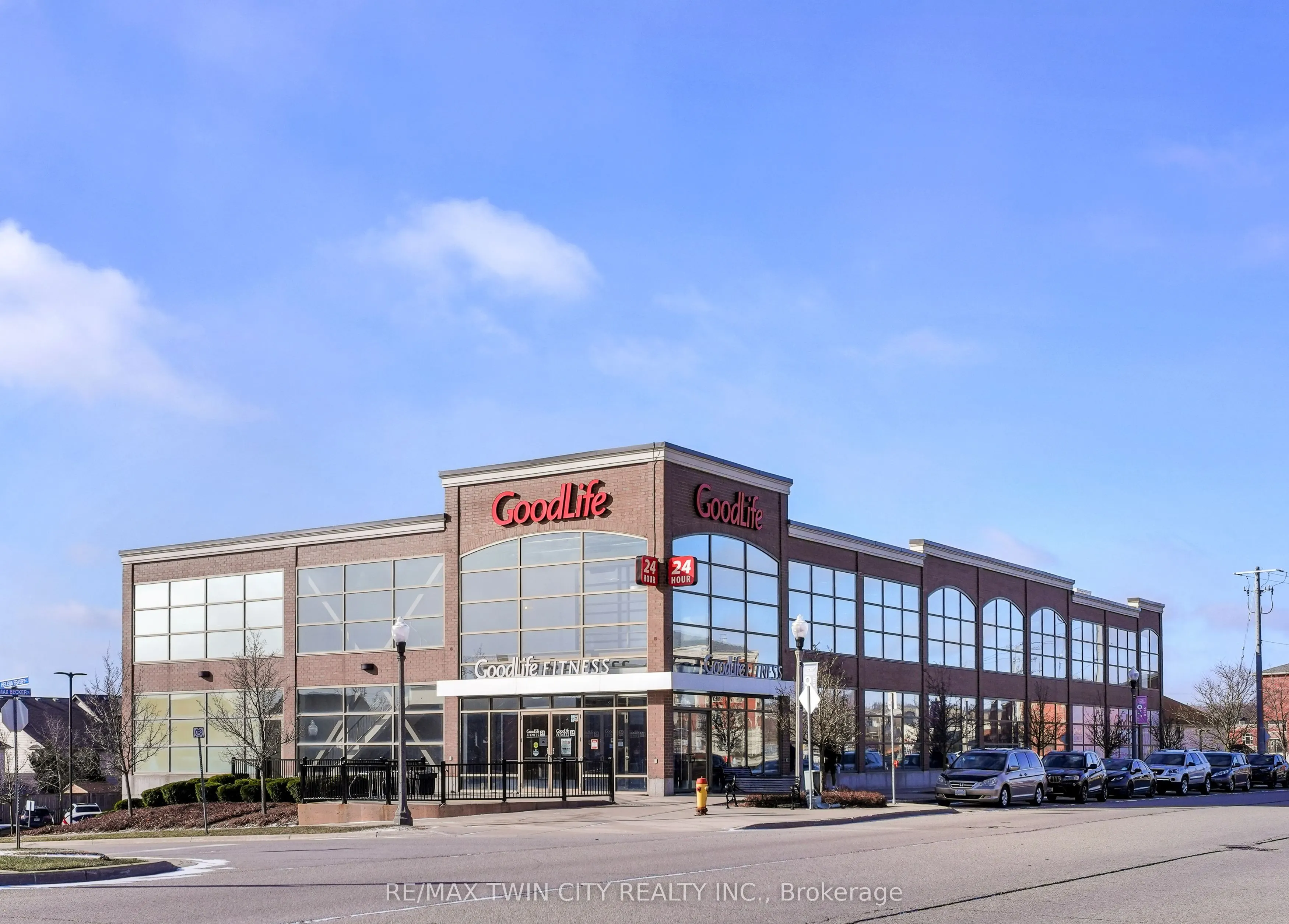 195 Commonwealth Street, #403