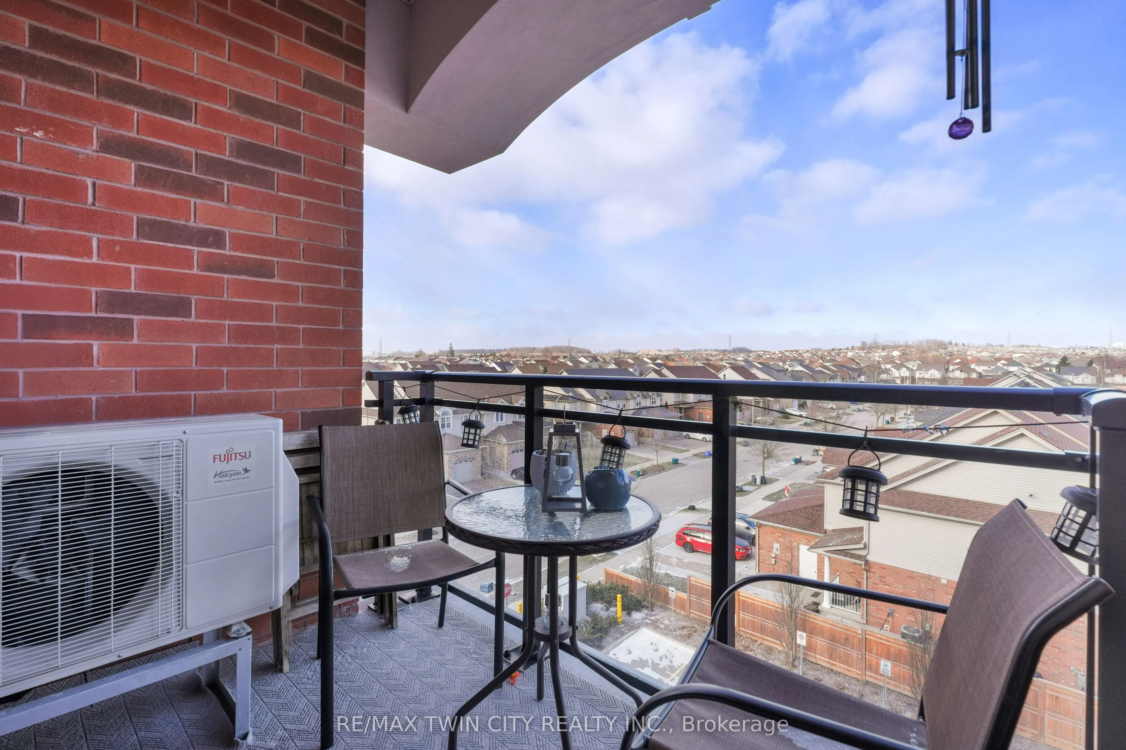 195 Commonwealth Street, #403