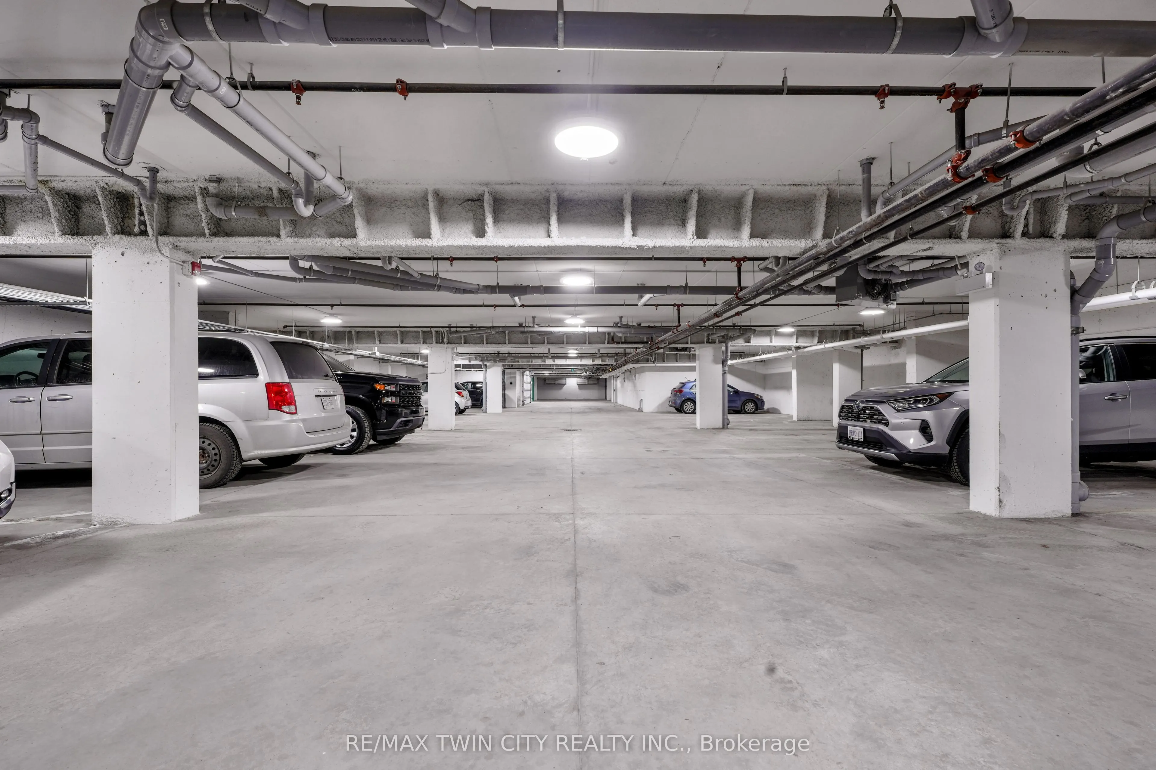 195 Commonwealth Street, #403