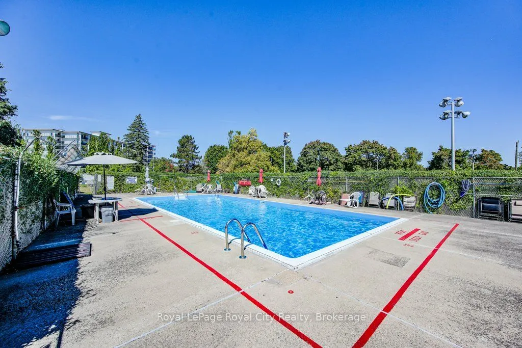 19 Woodlawn Road E, #602