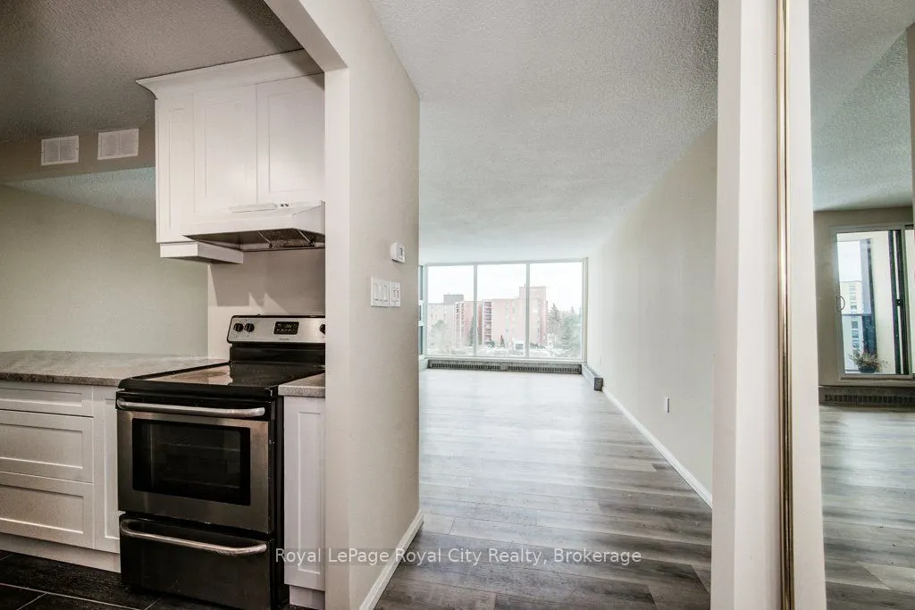 19 Woodlawn Road E, #602