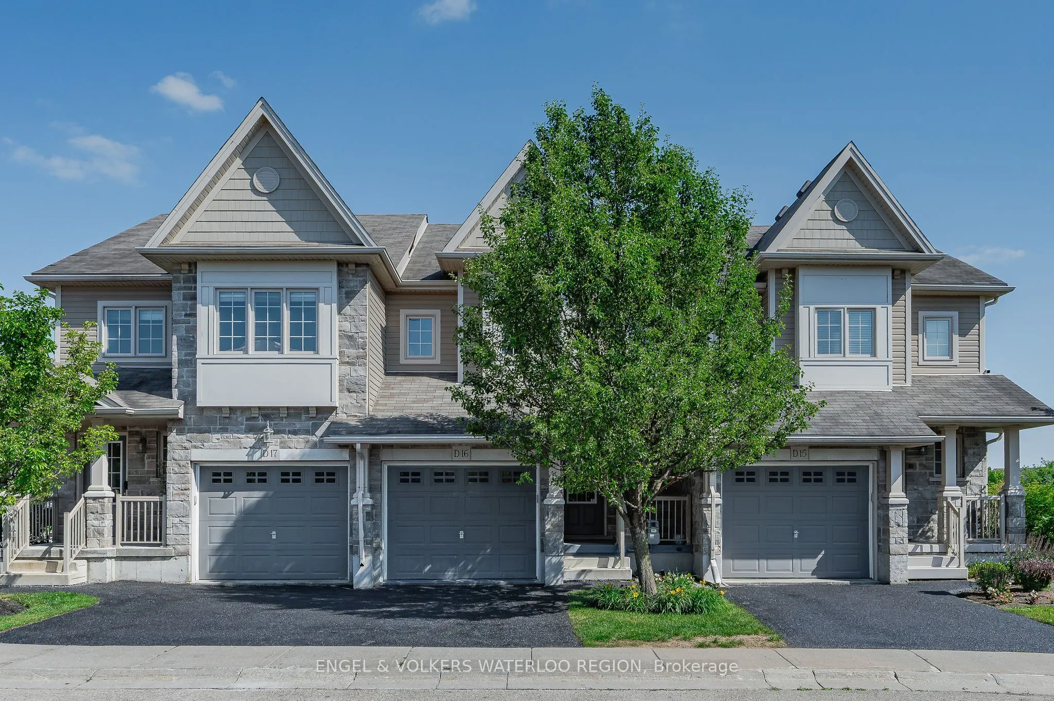 6 Upper Mercer Street, #D16