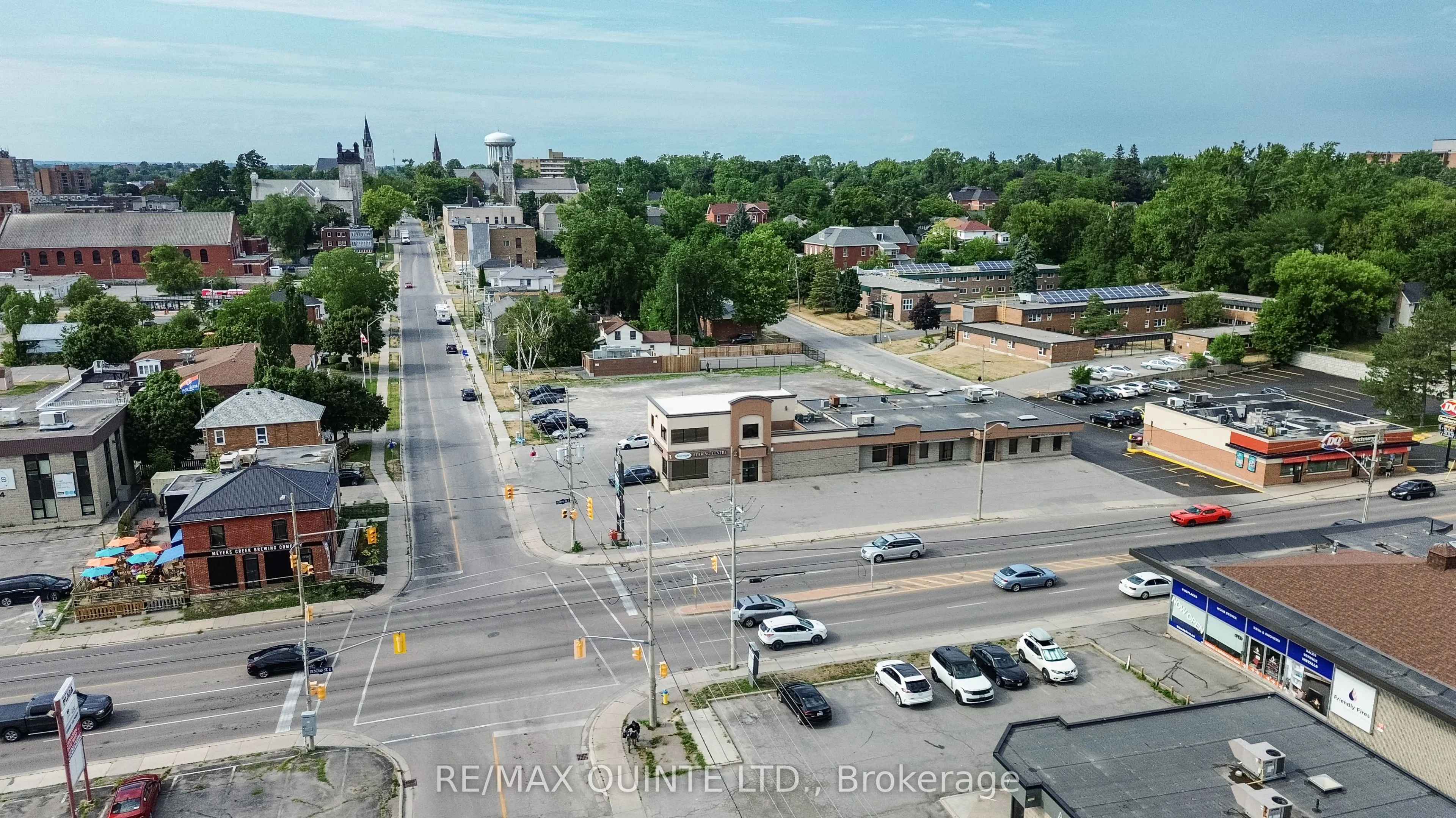 66 Dundas Street E, #B
