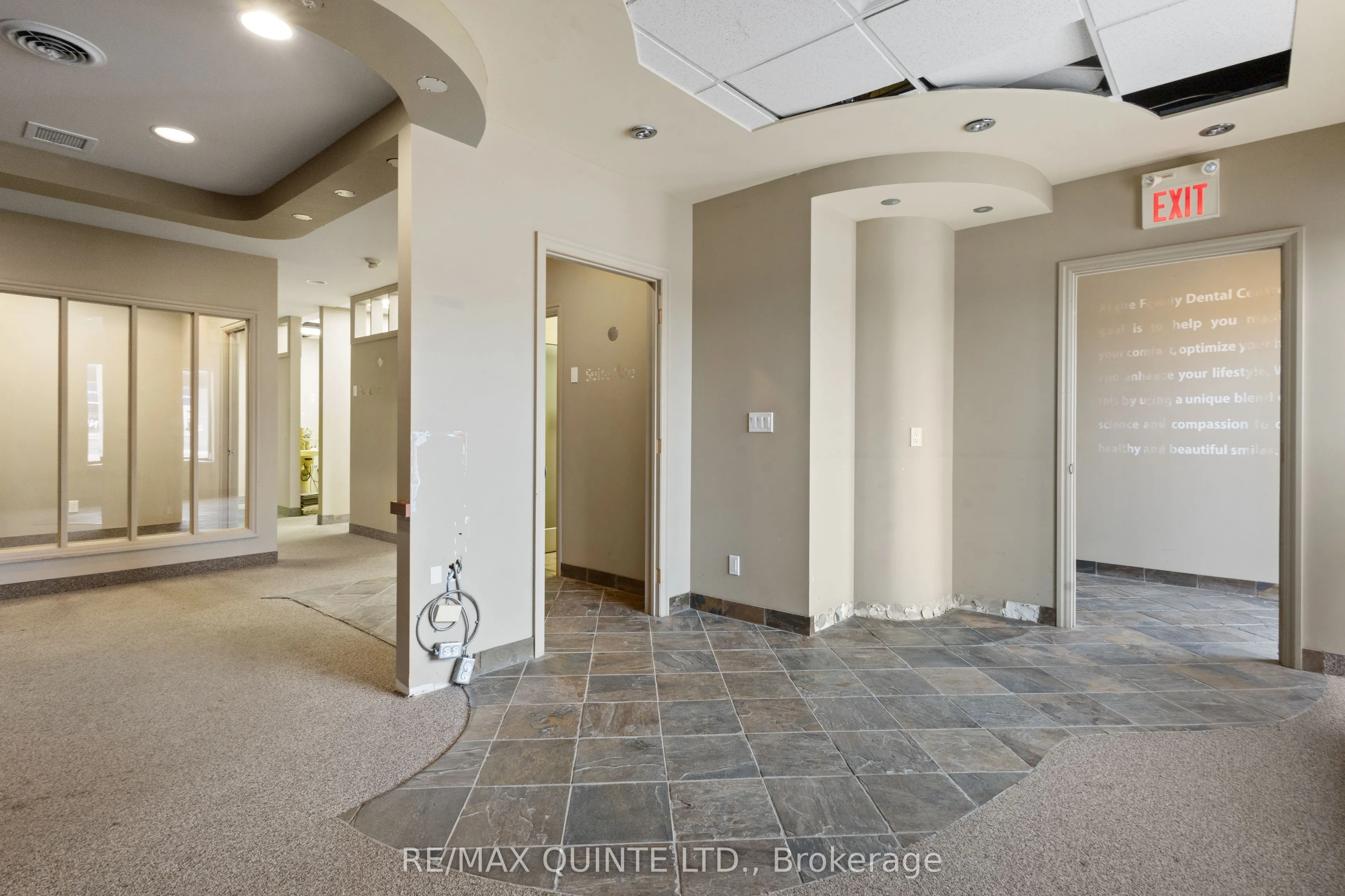 66 Dundas Street E, #B