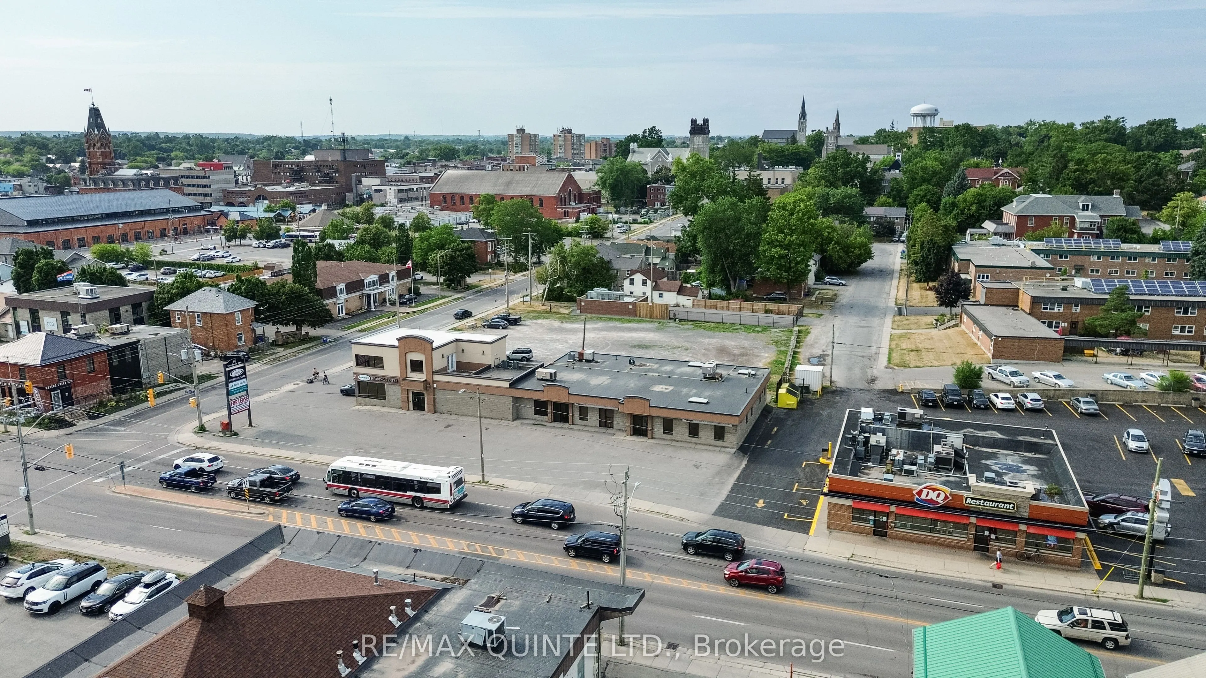 66 Dundas Street E, #B
