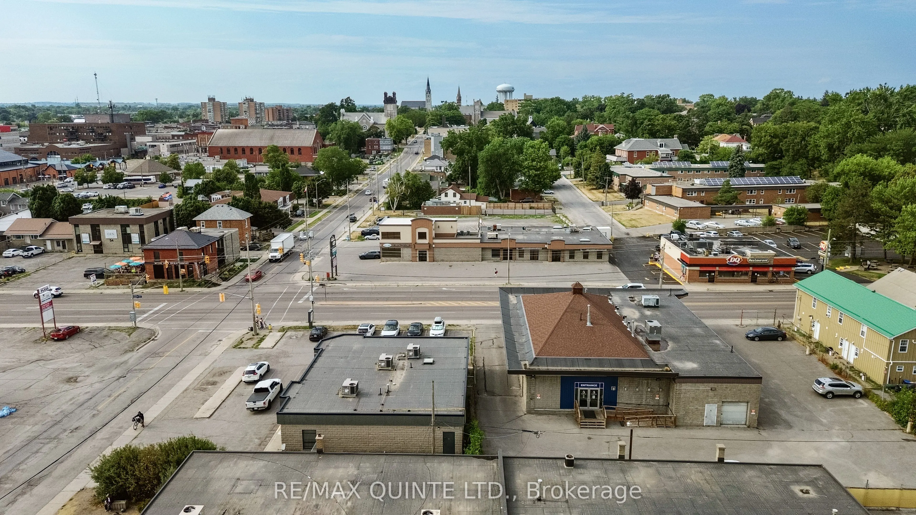 66 Dundas Street E, #B