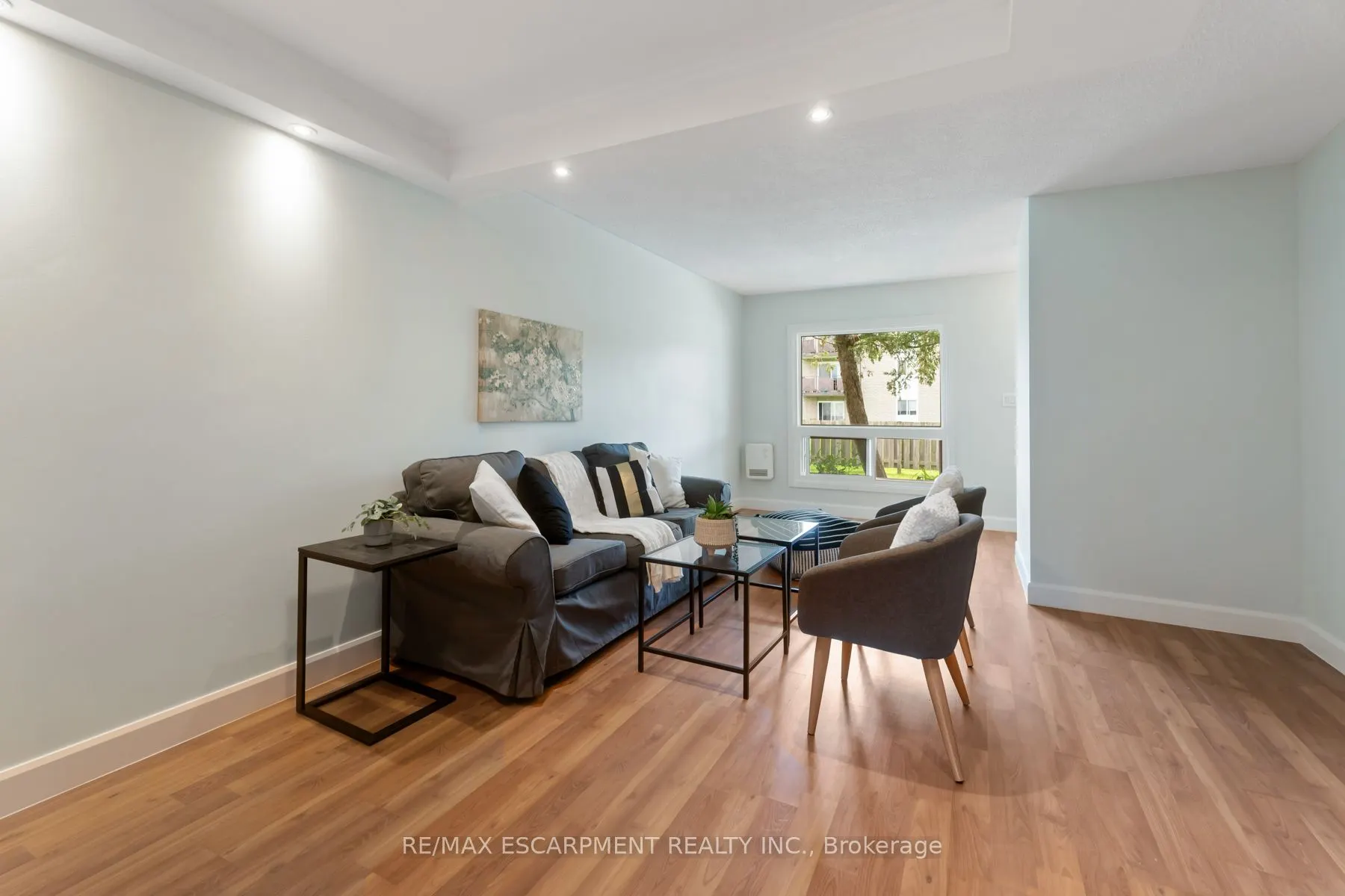 8646 WILLOUGHBY Drive, #10