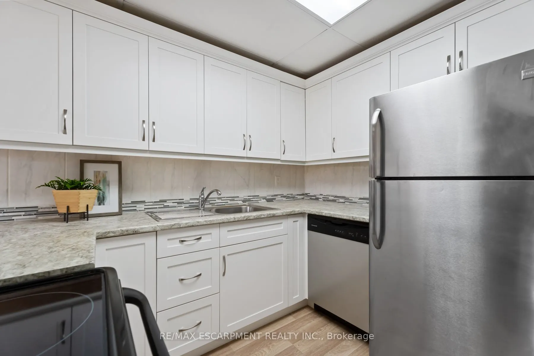 8646 WILLOUGHBY Drive, #10