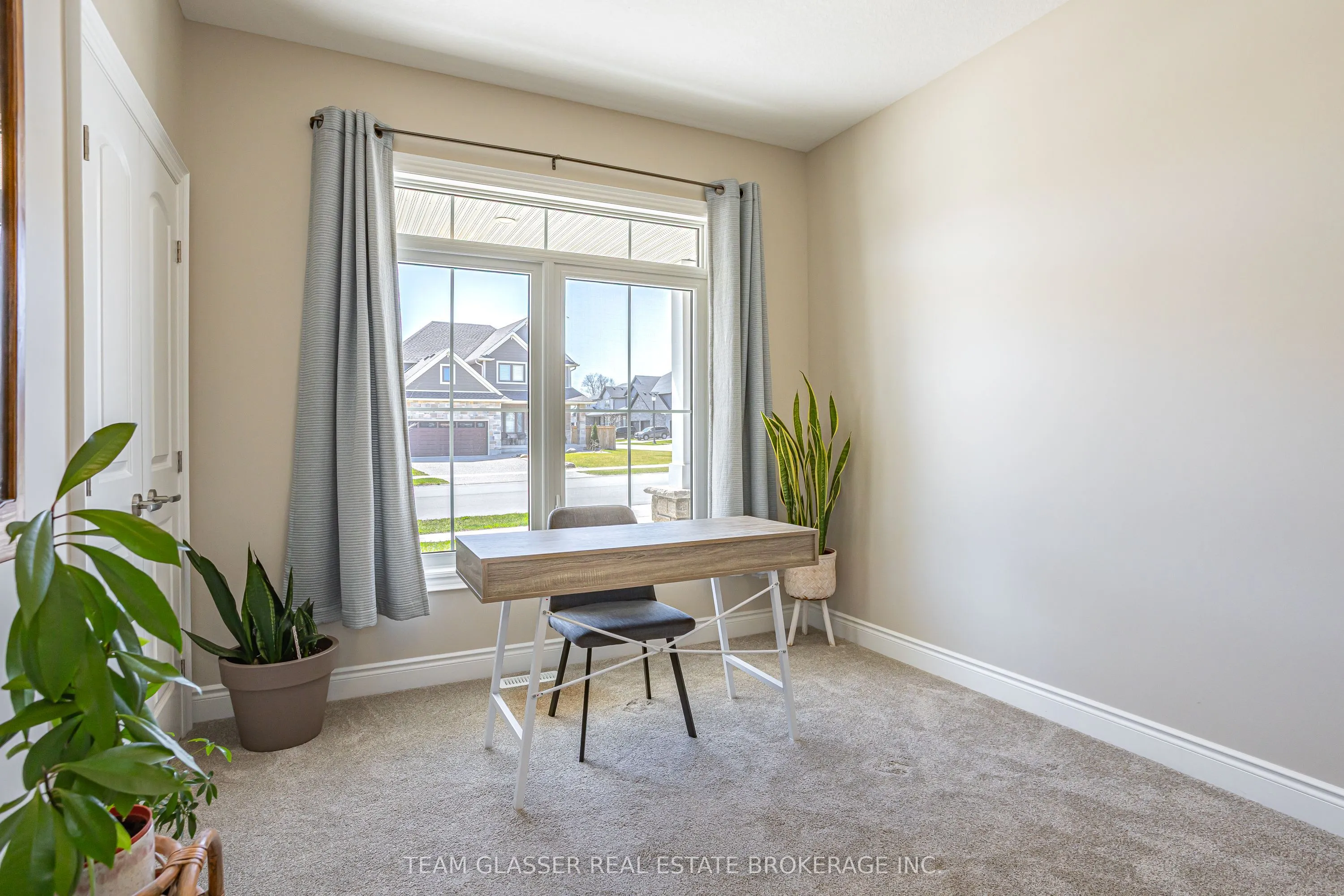 176 BOARDWALK Way
