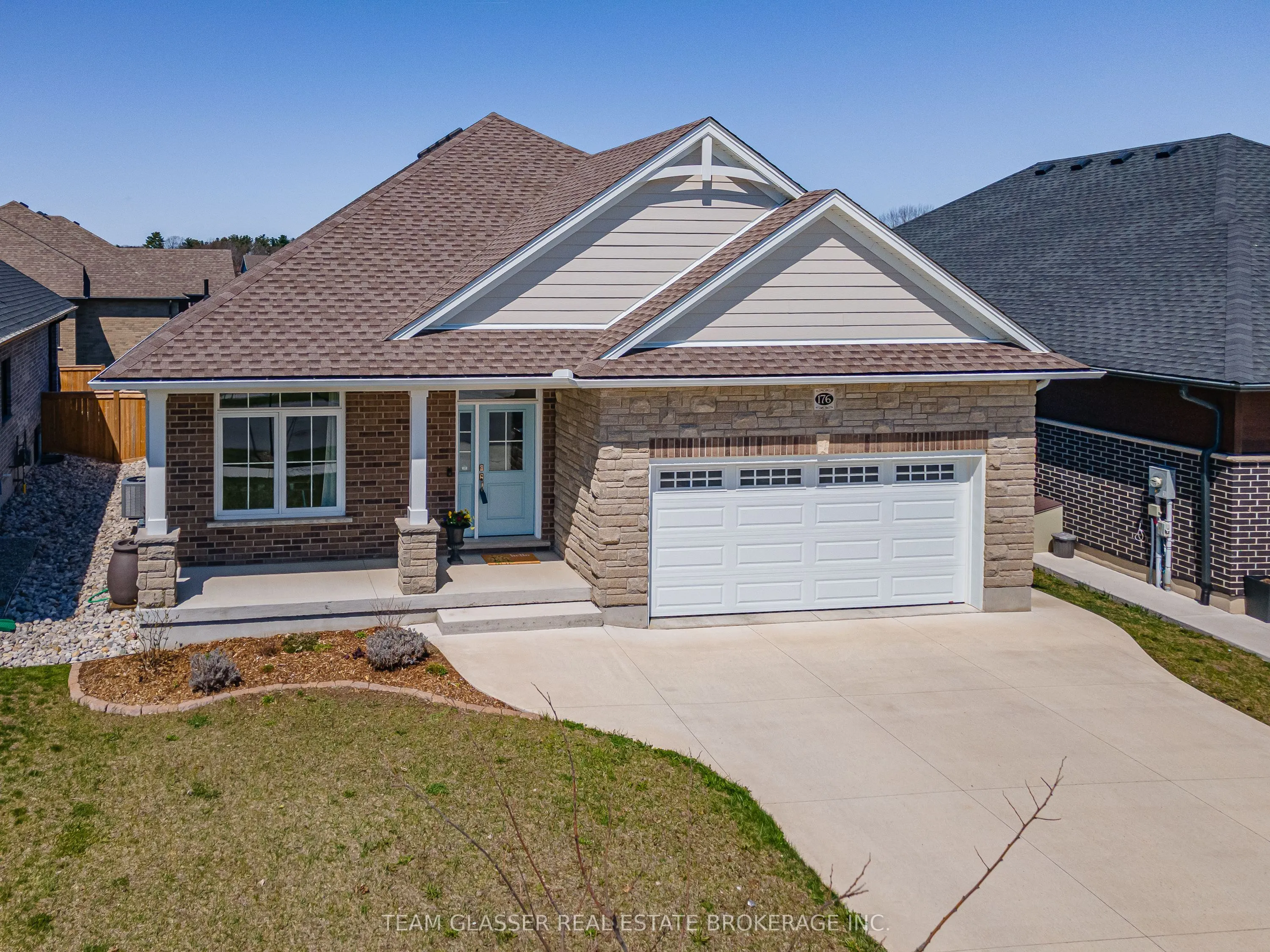 176 BOARDWALK Way
