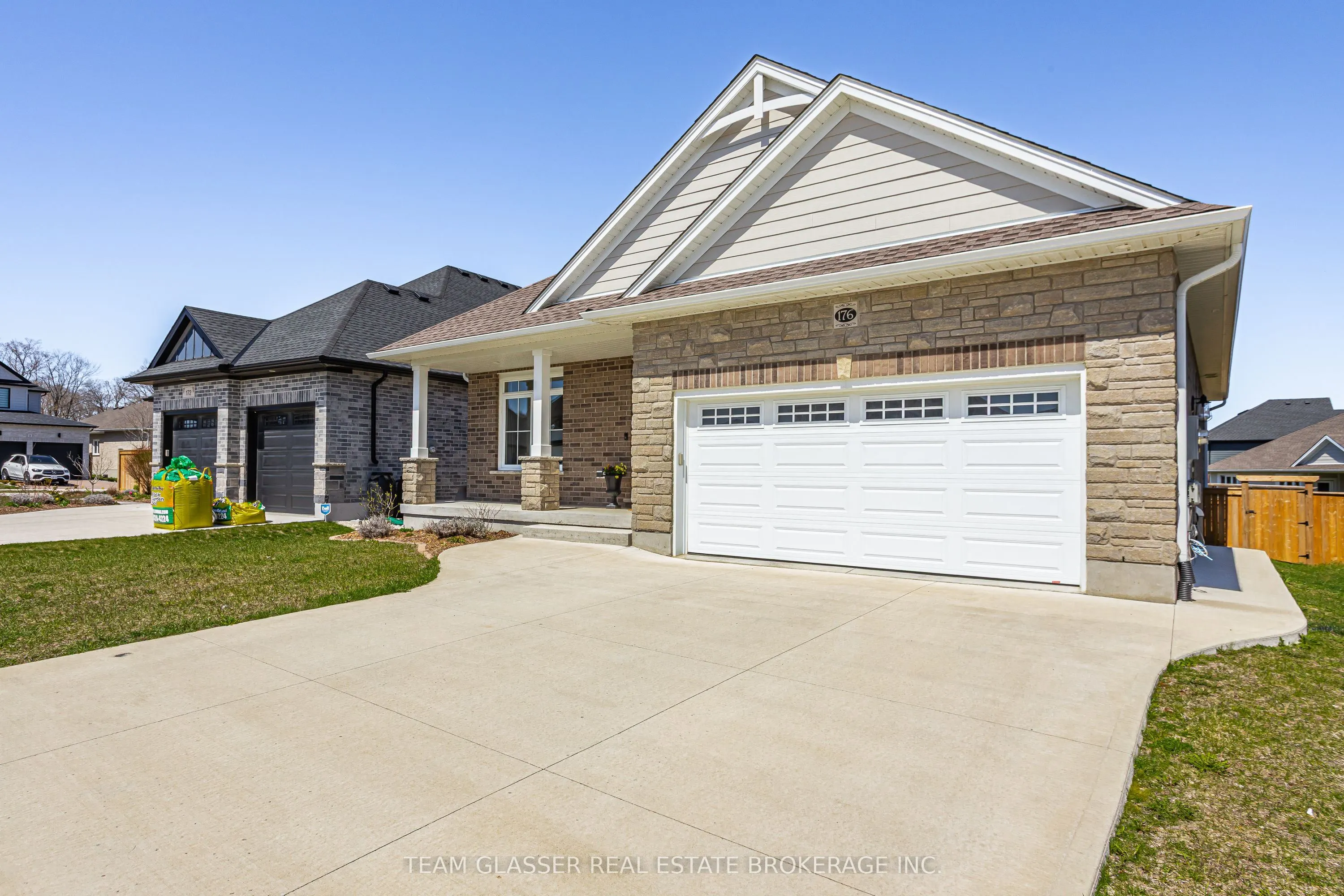 176 BOARDWALK Way