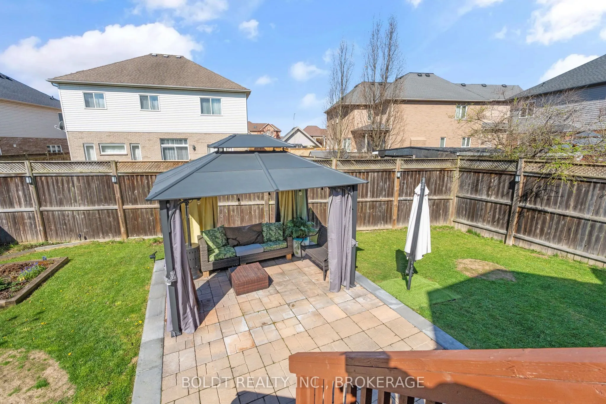 8114 Windsong Drive W