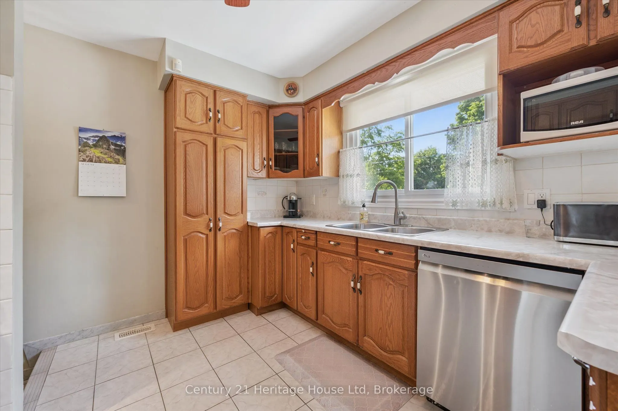17 Dalebrook Place