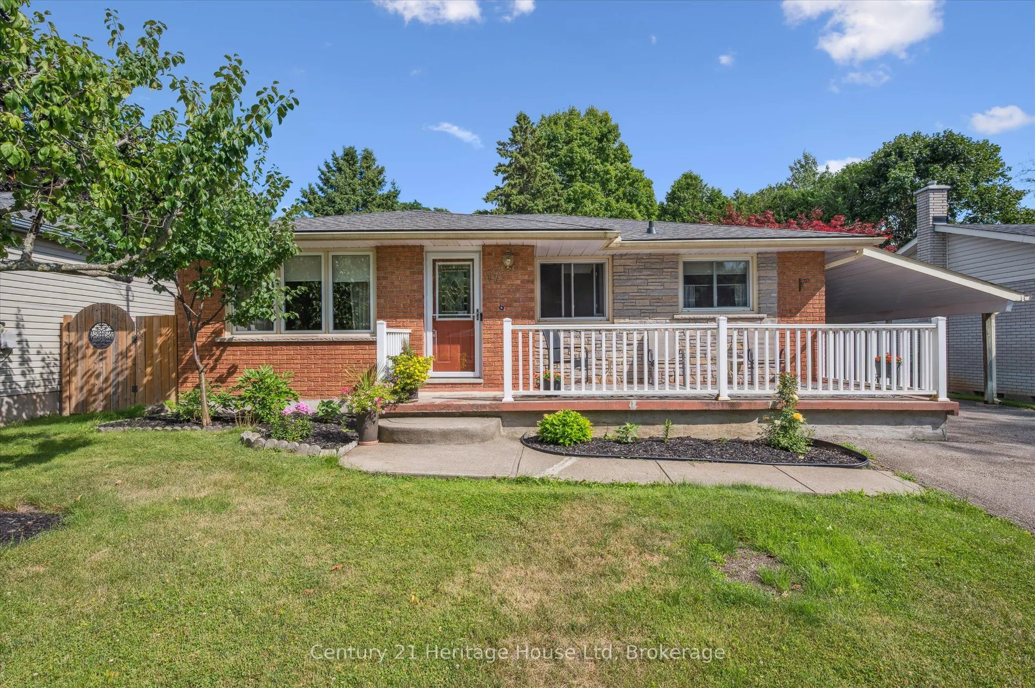 17 Dalebrook Place