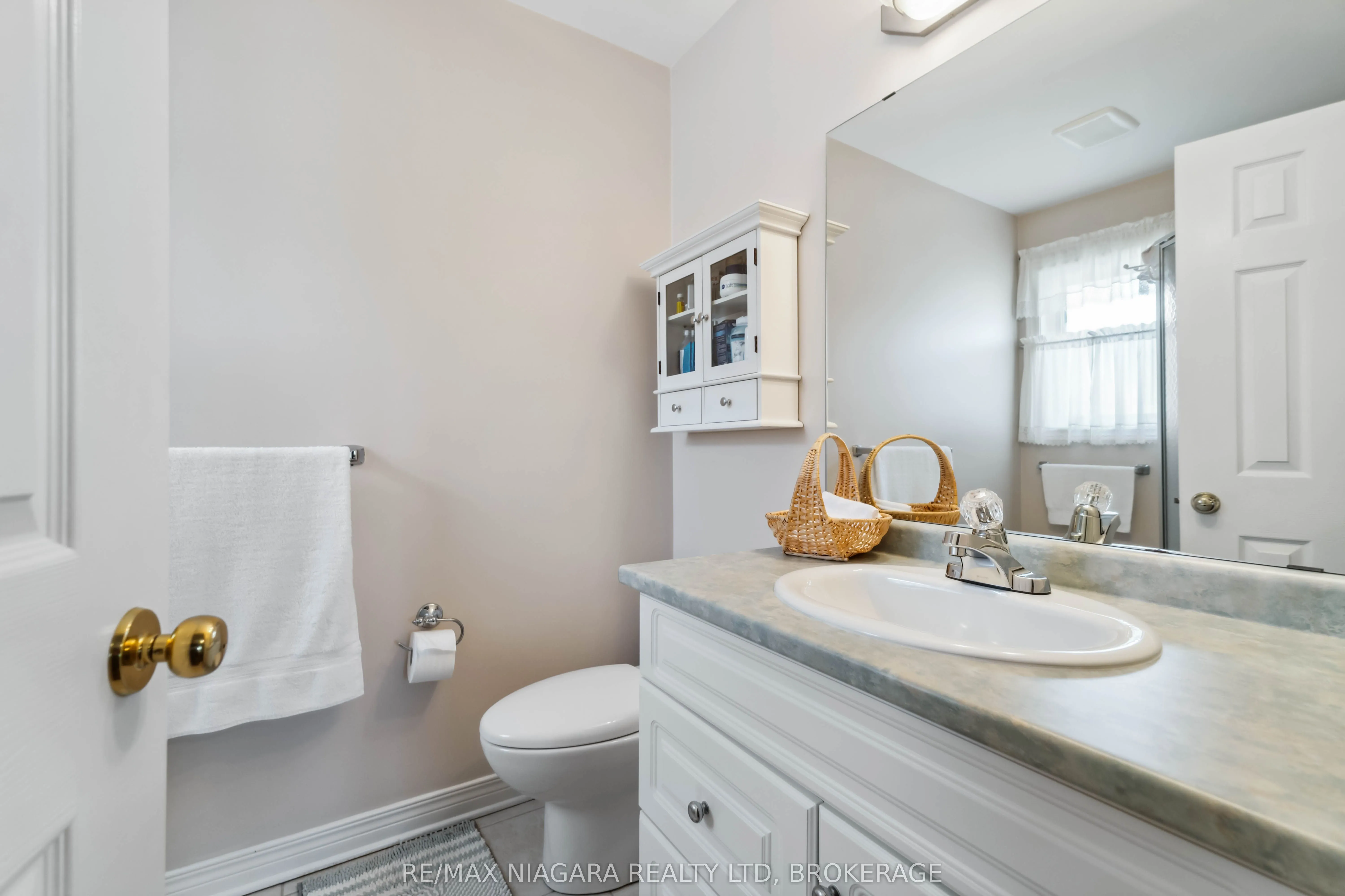 8123 Beaver Glen Drive