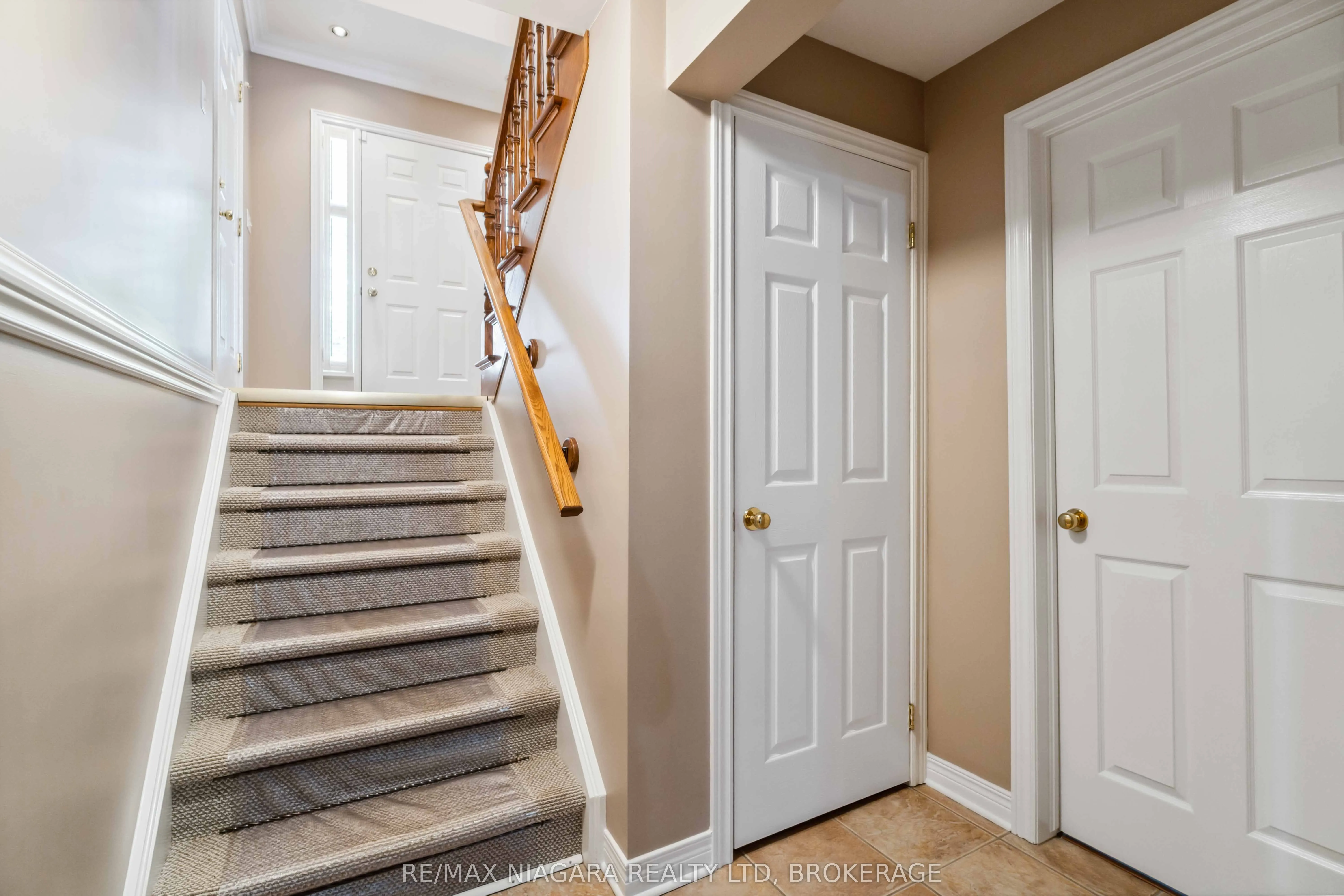 8123 Beaver Glen Drive